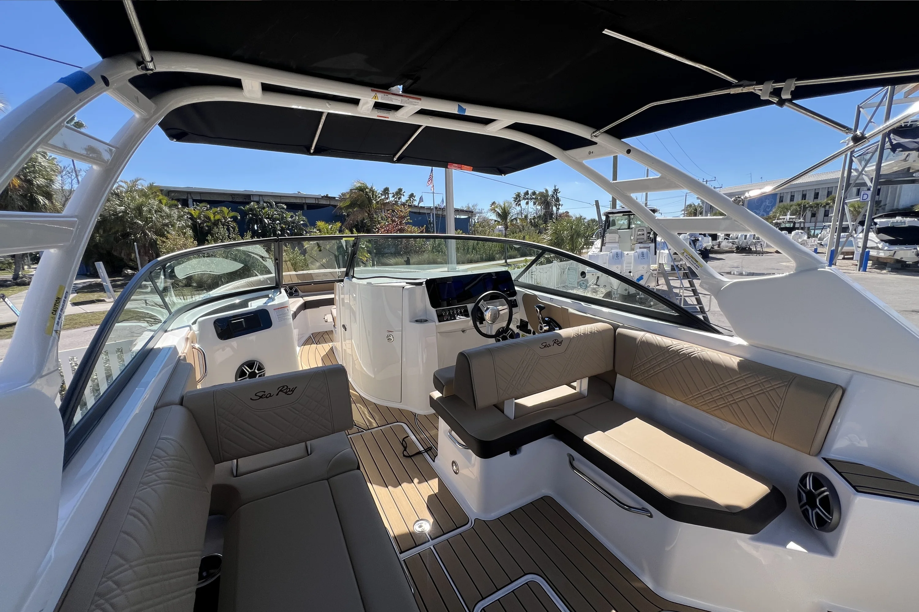 2026 Sea Ray SDX 250 Outboard Image Thumbnail #12