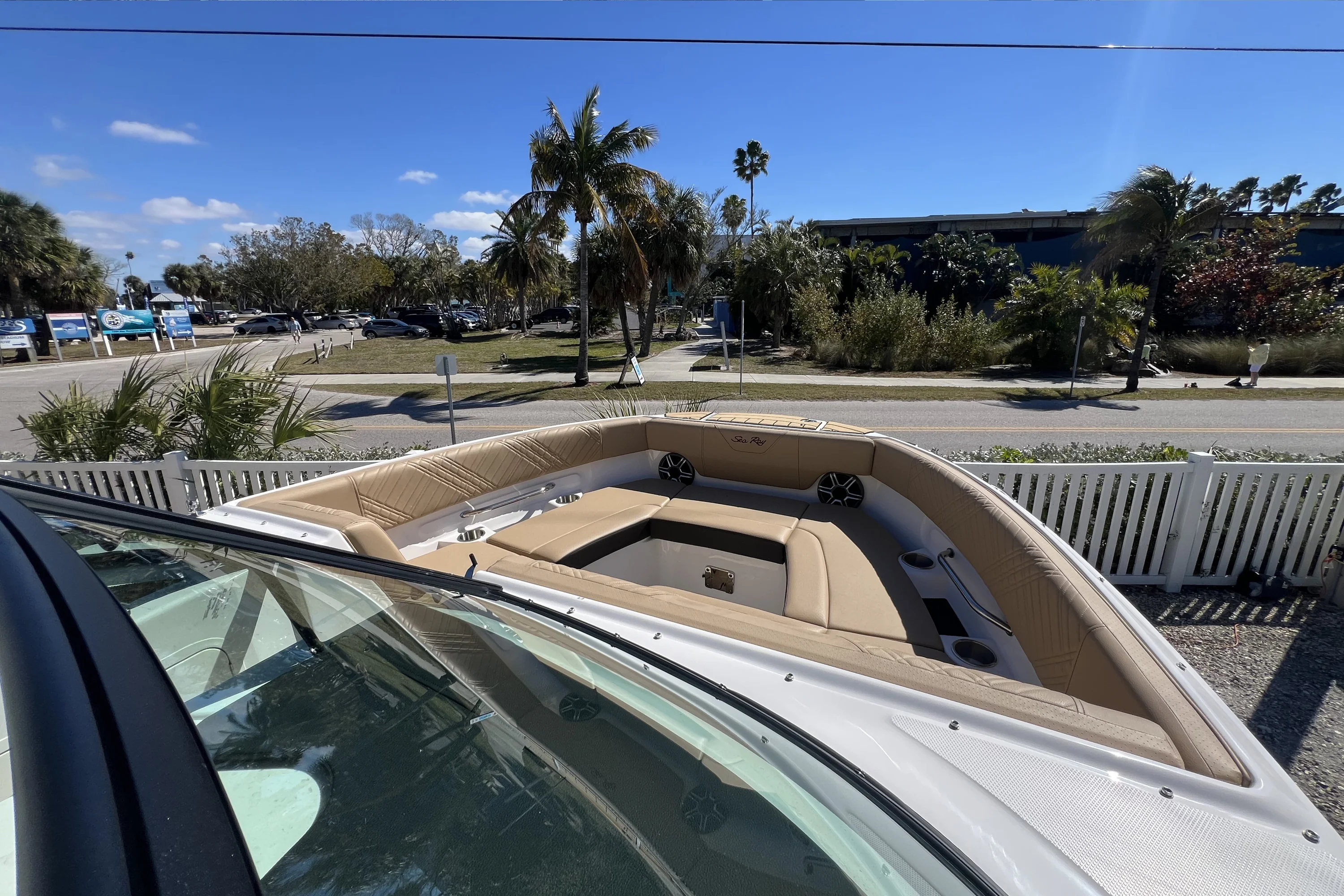 2026 Sea Ray SDX 250 Outboard Image Thumbnail #8