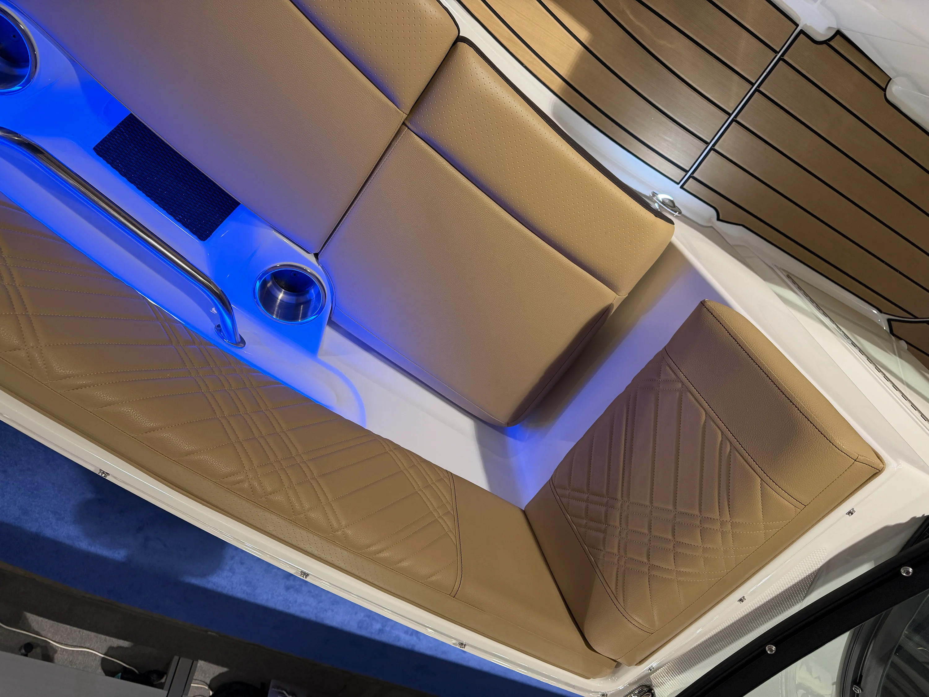 2026 Sea Ray SDX 250 Outboard Image Thumbnail #15