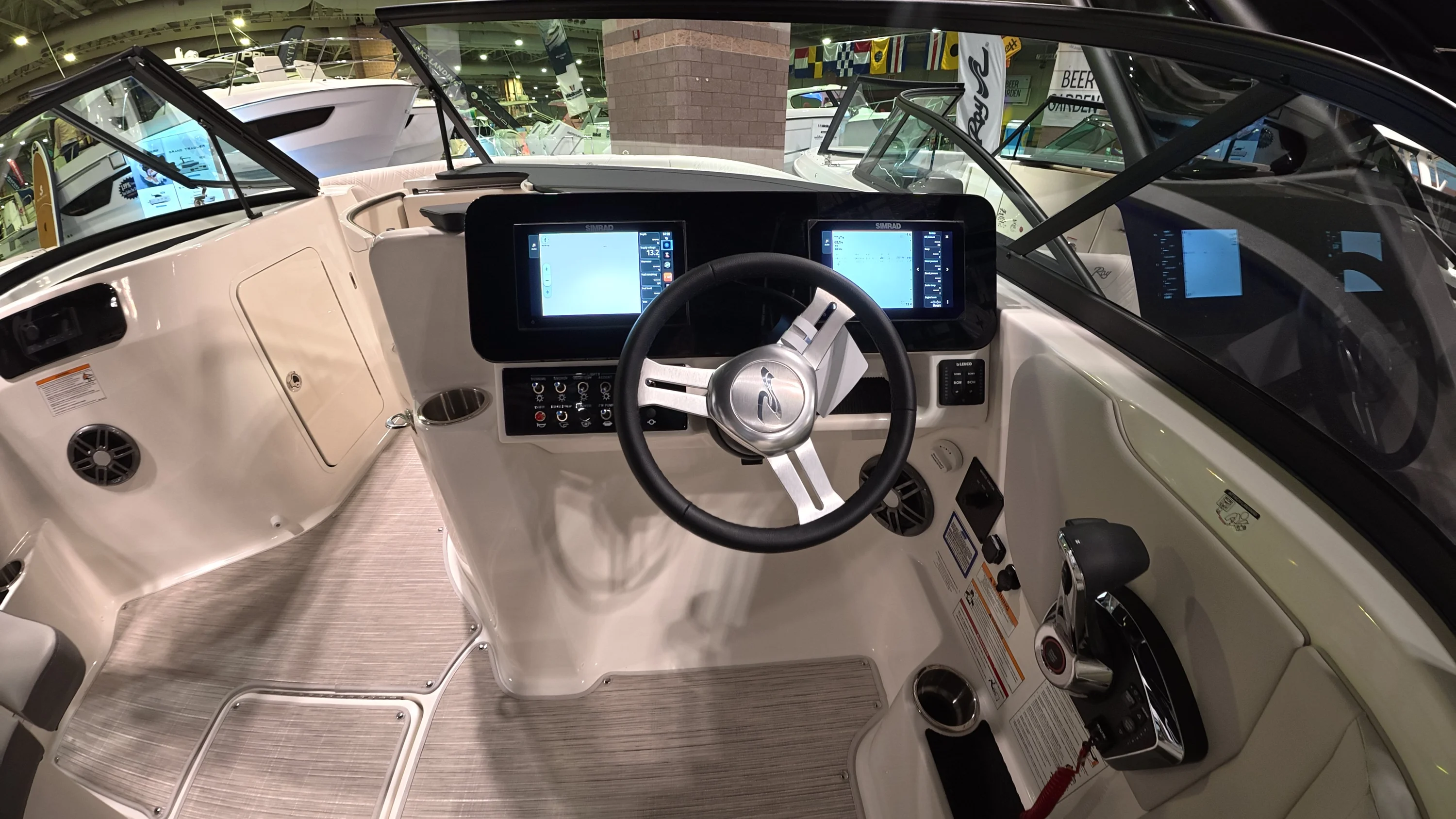 2026 Sea Ray SDX 250 Outboard Image Thumbnail #15