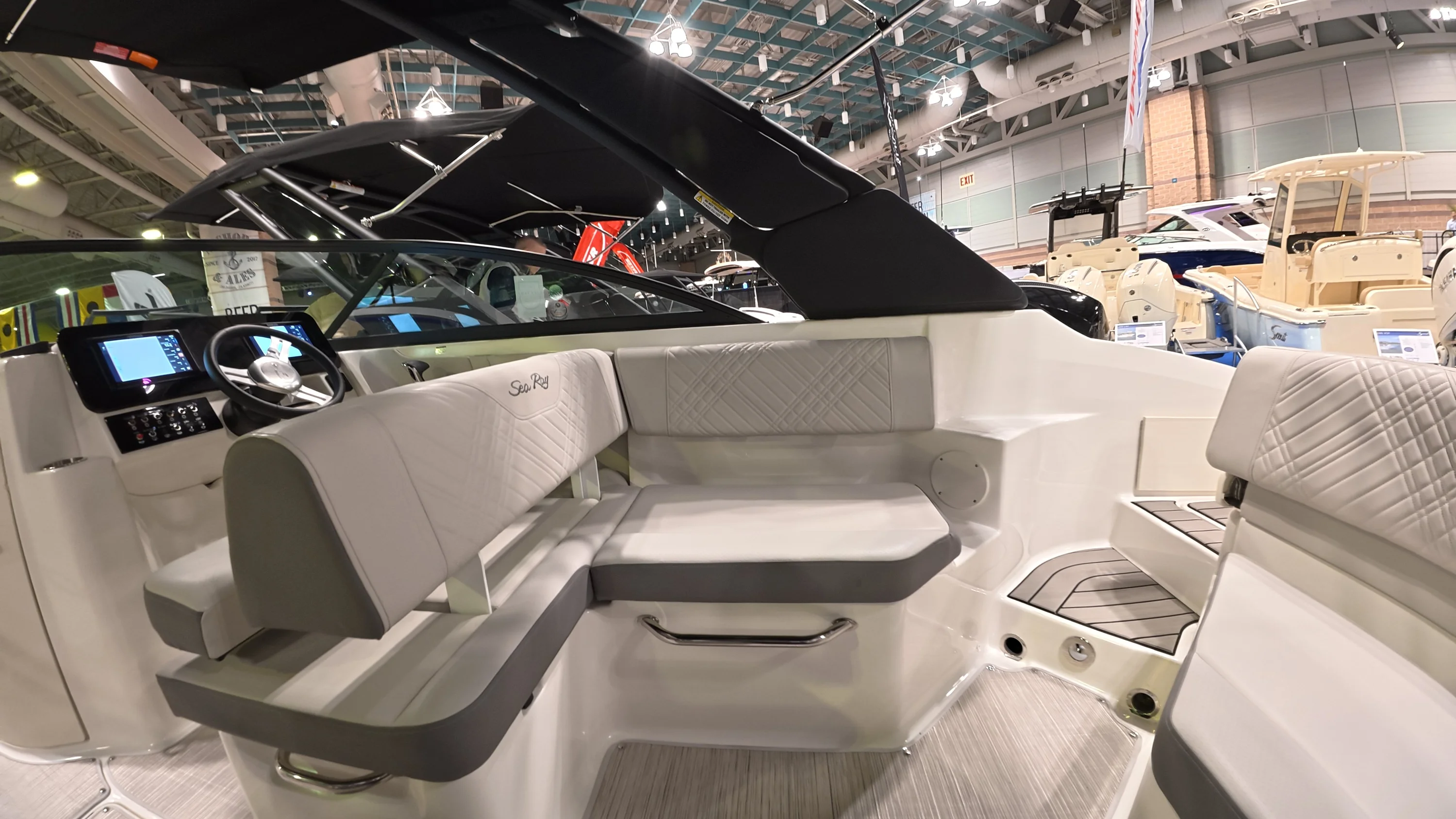 2026 Sea Ray SDX 250 Outboard Image Thumbnail #10