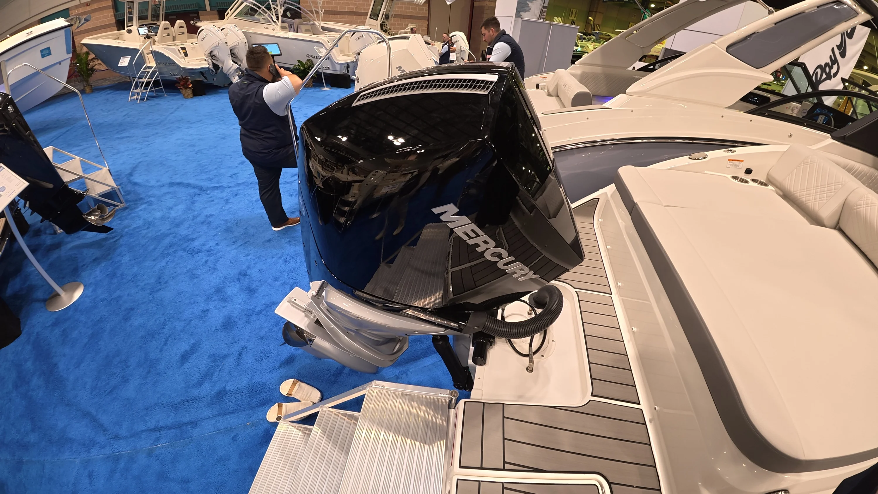 2026 Sea Ray SDX 250 Outboard Image Thumbnail #1