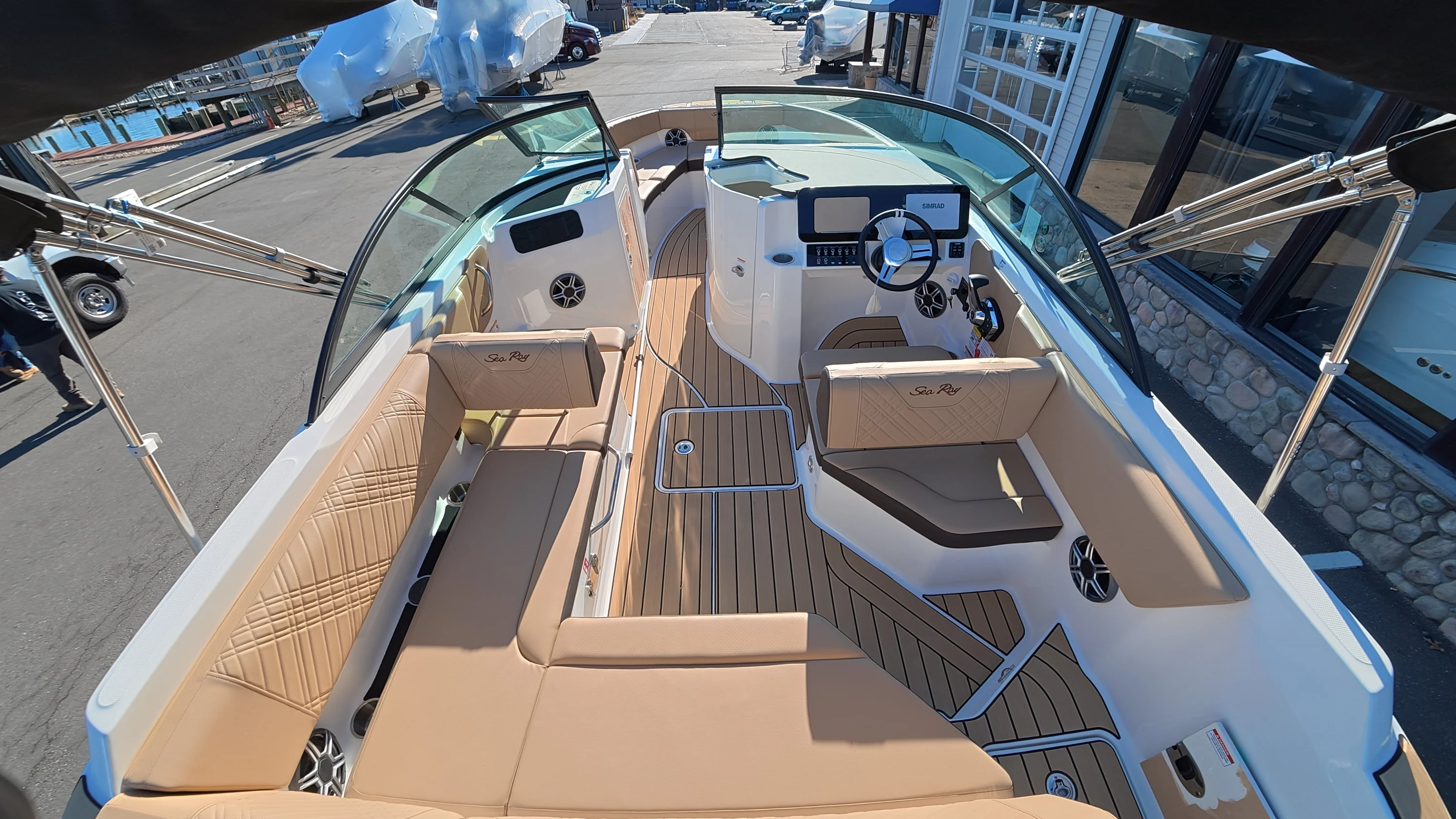 2026 Sea Ray SDX 230 Outboard Image Thumbnail #8