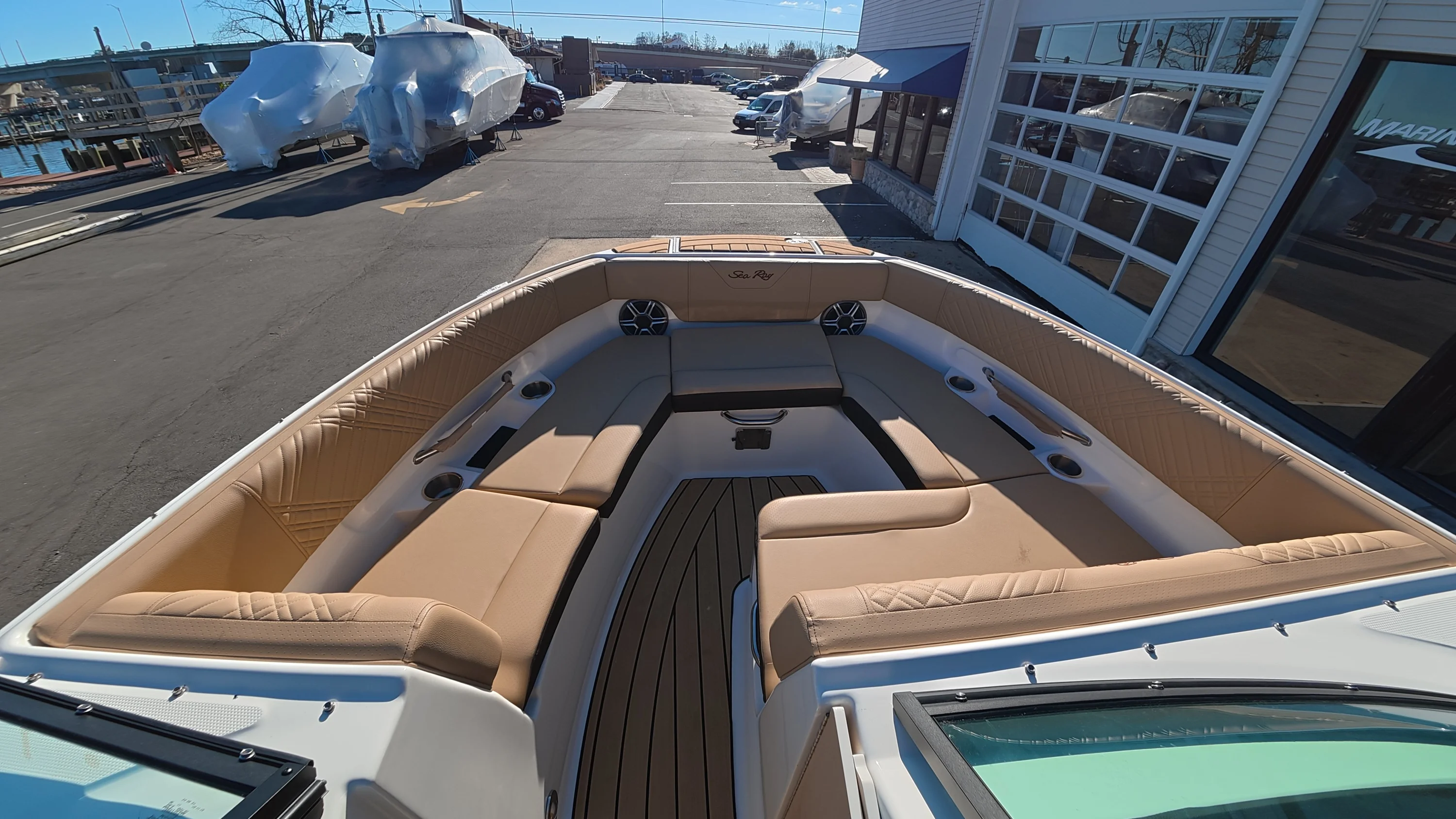 2026 Sea Ray SDX 230 Outboard Image Thumbnail #20