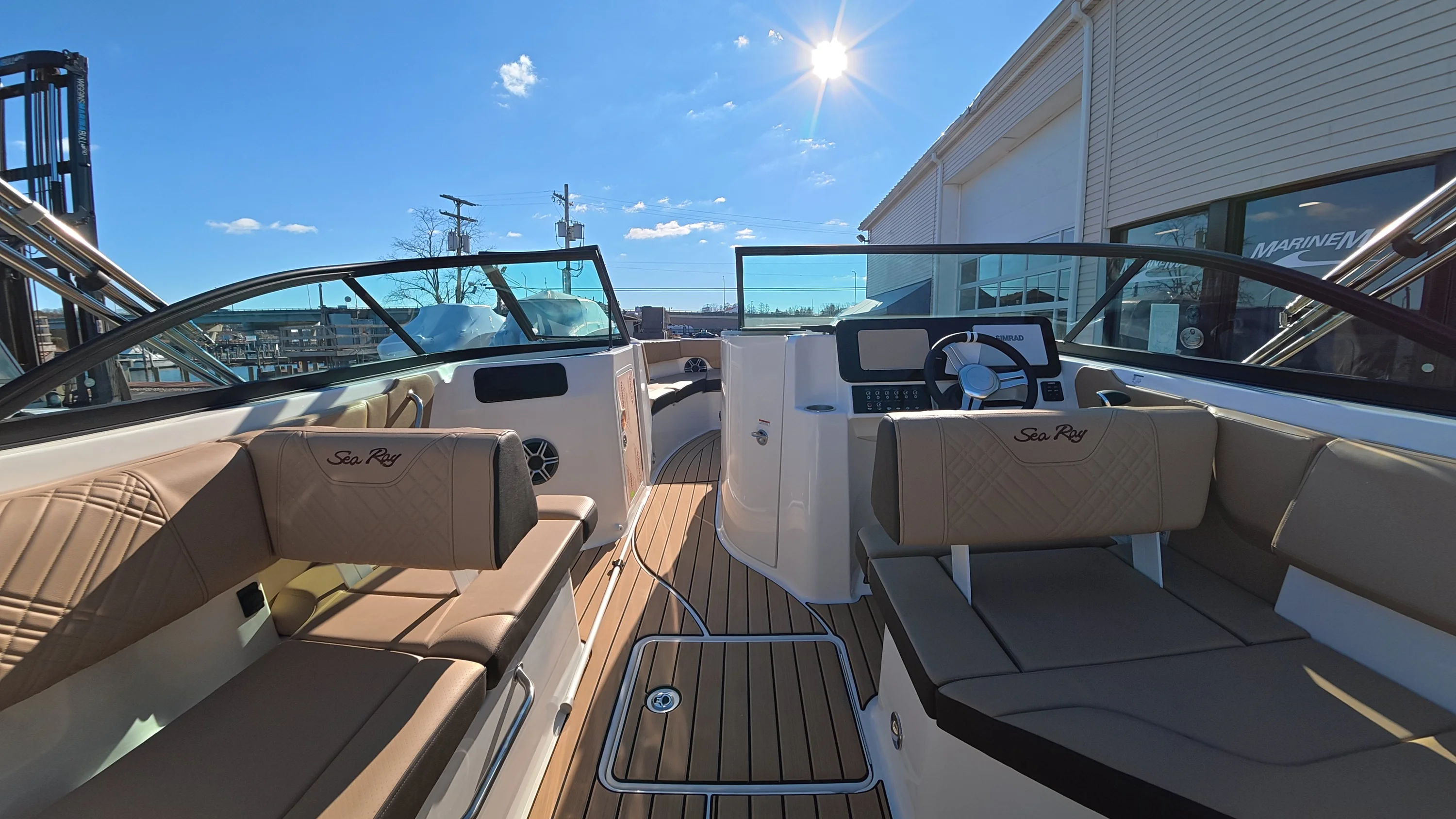 2026 Sea Ray SDX 230 Outboard Image Thumbnail #11