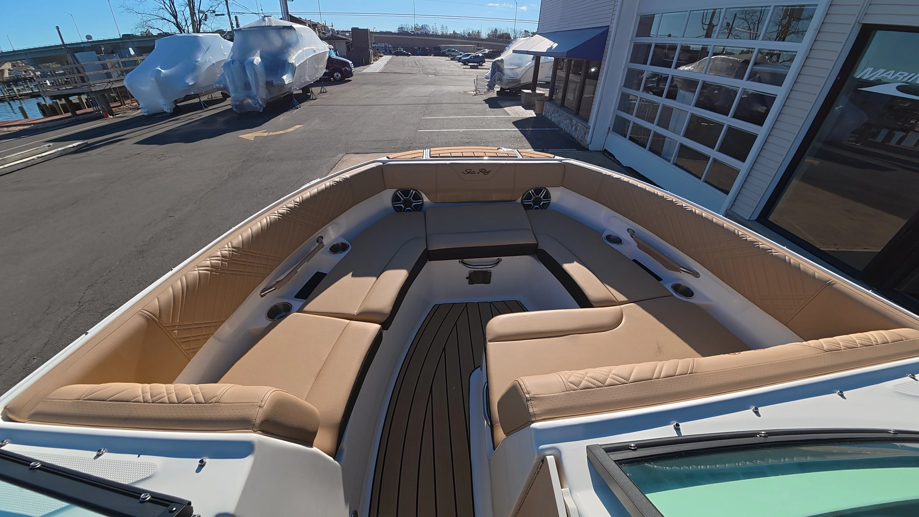 2026 Sea Ray SDX 230 Outboard Image Thumbnail #19