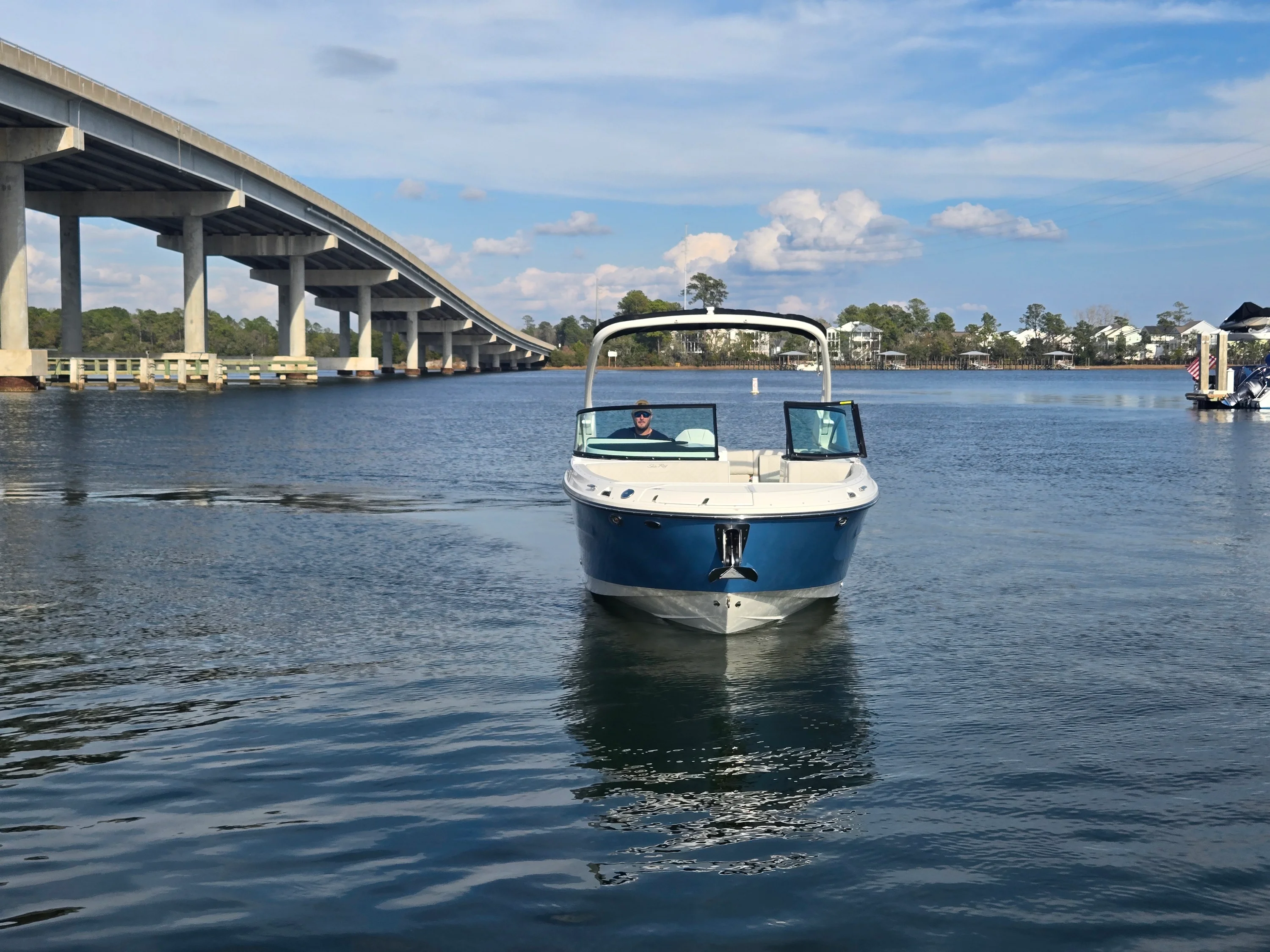 2026 Sea Ray SDX 270 Outboard Image Thumbnail #28
