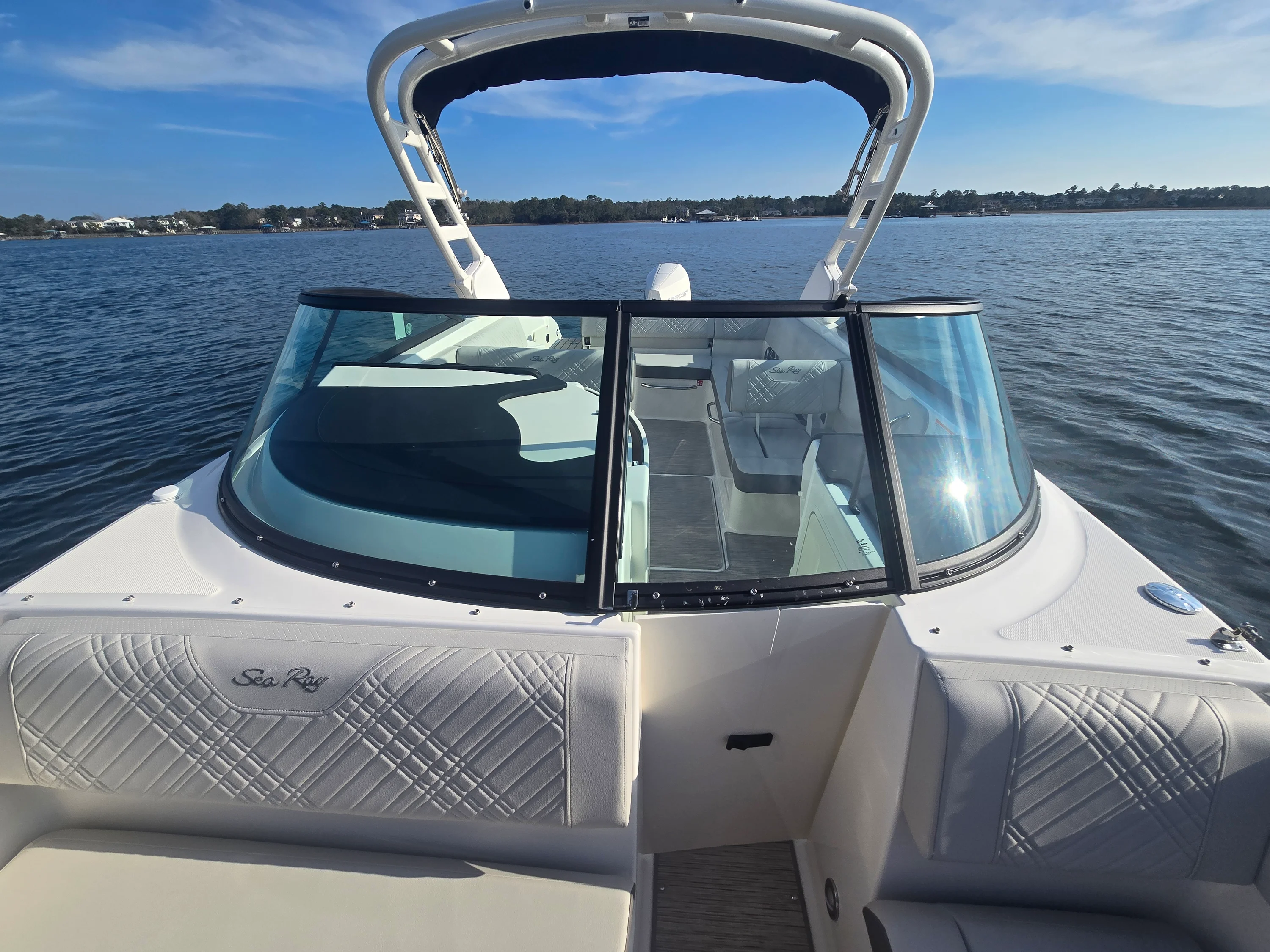 2026 Sea Ray SDX 270 Outboard Image Thumbnail #27