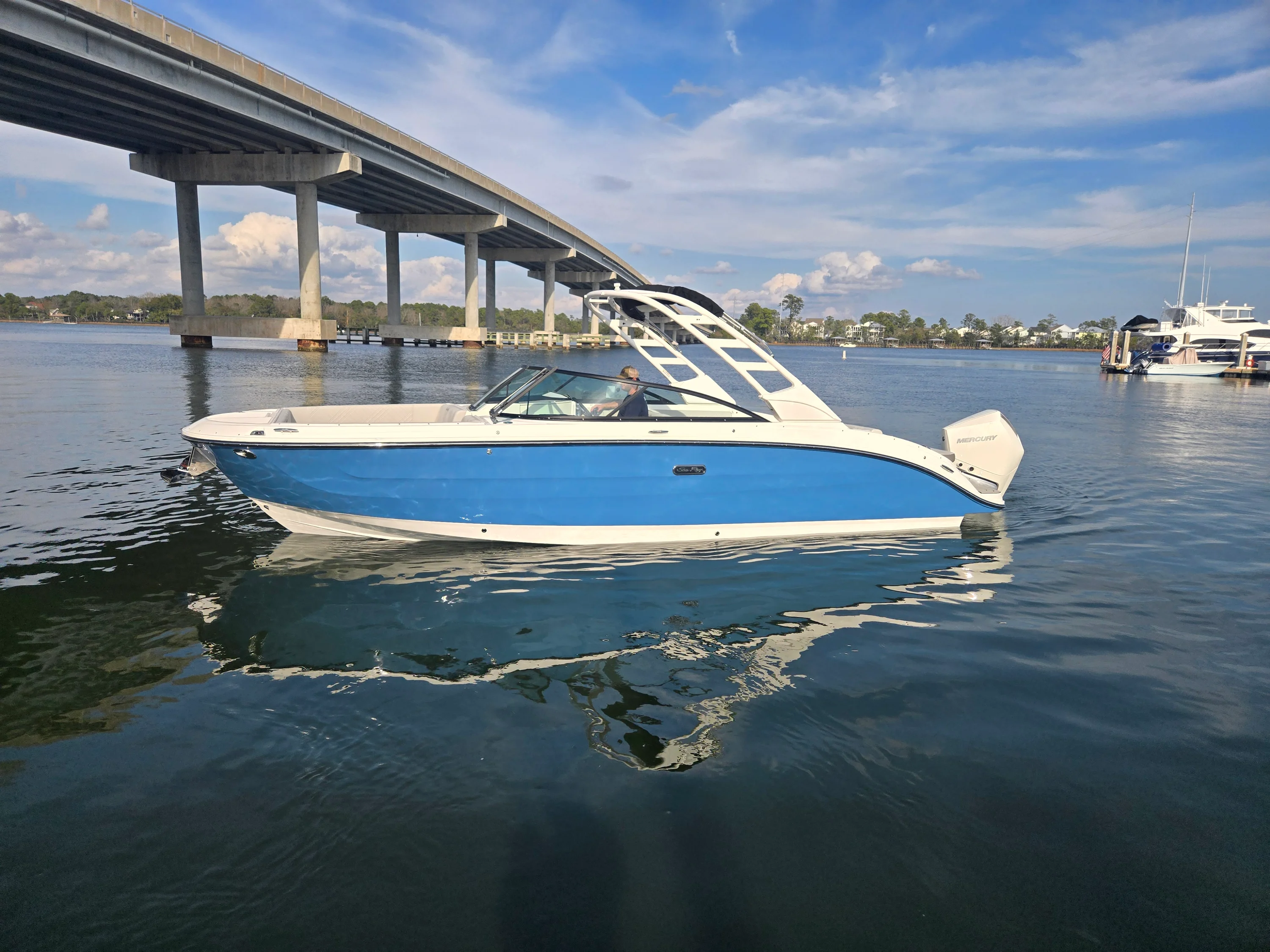 2026 Sea Ray SDX 270 Outboard Image Thumbnail #30