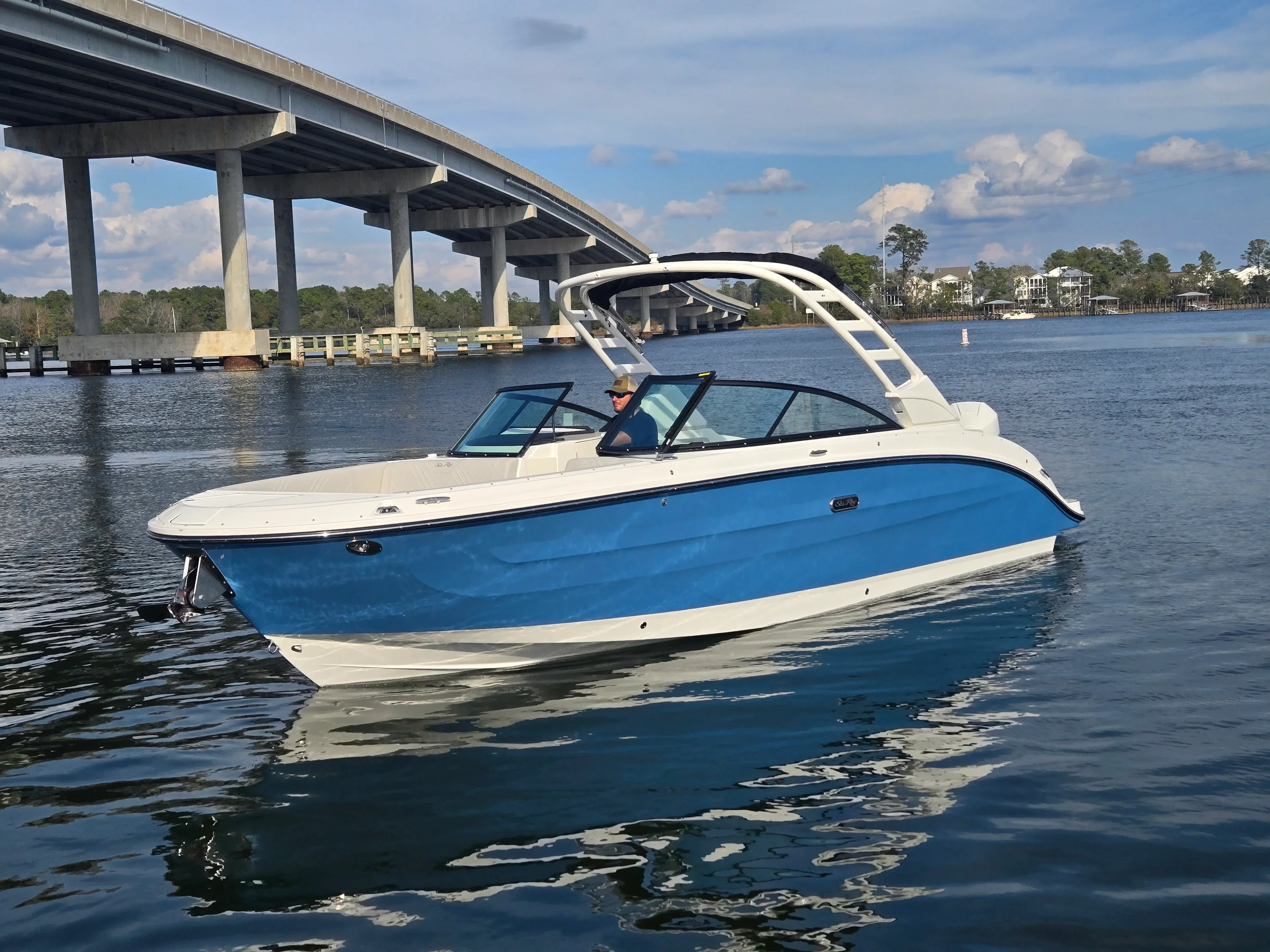 2026 Sea Ray SDX 270 Outboard Image Thumbnail #29