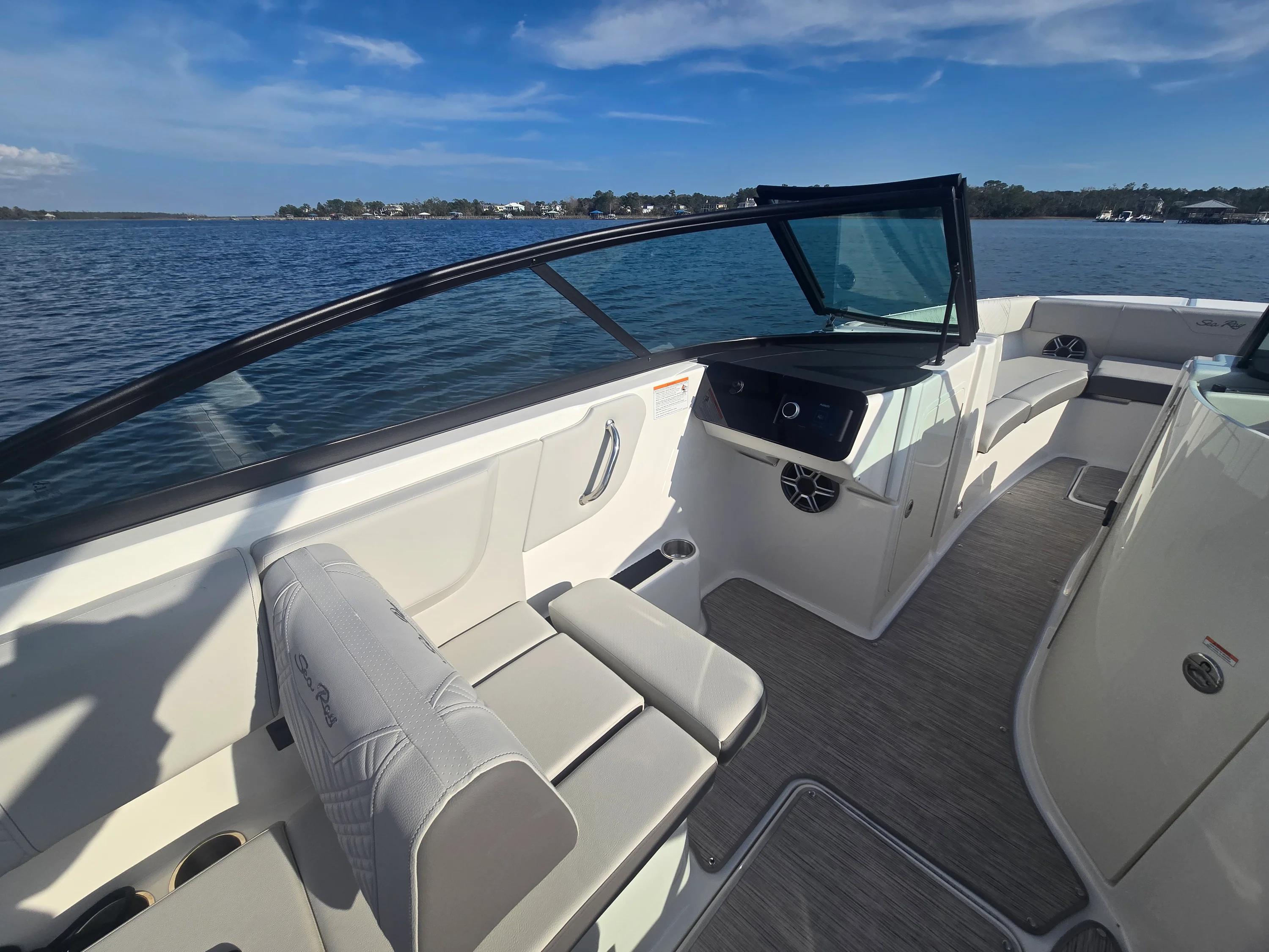 2026 Sea Ray SDX 270 Outboard Image Thumbnail #14