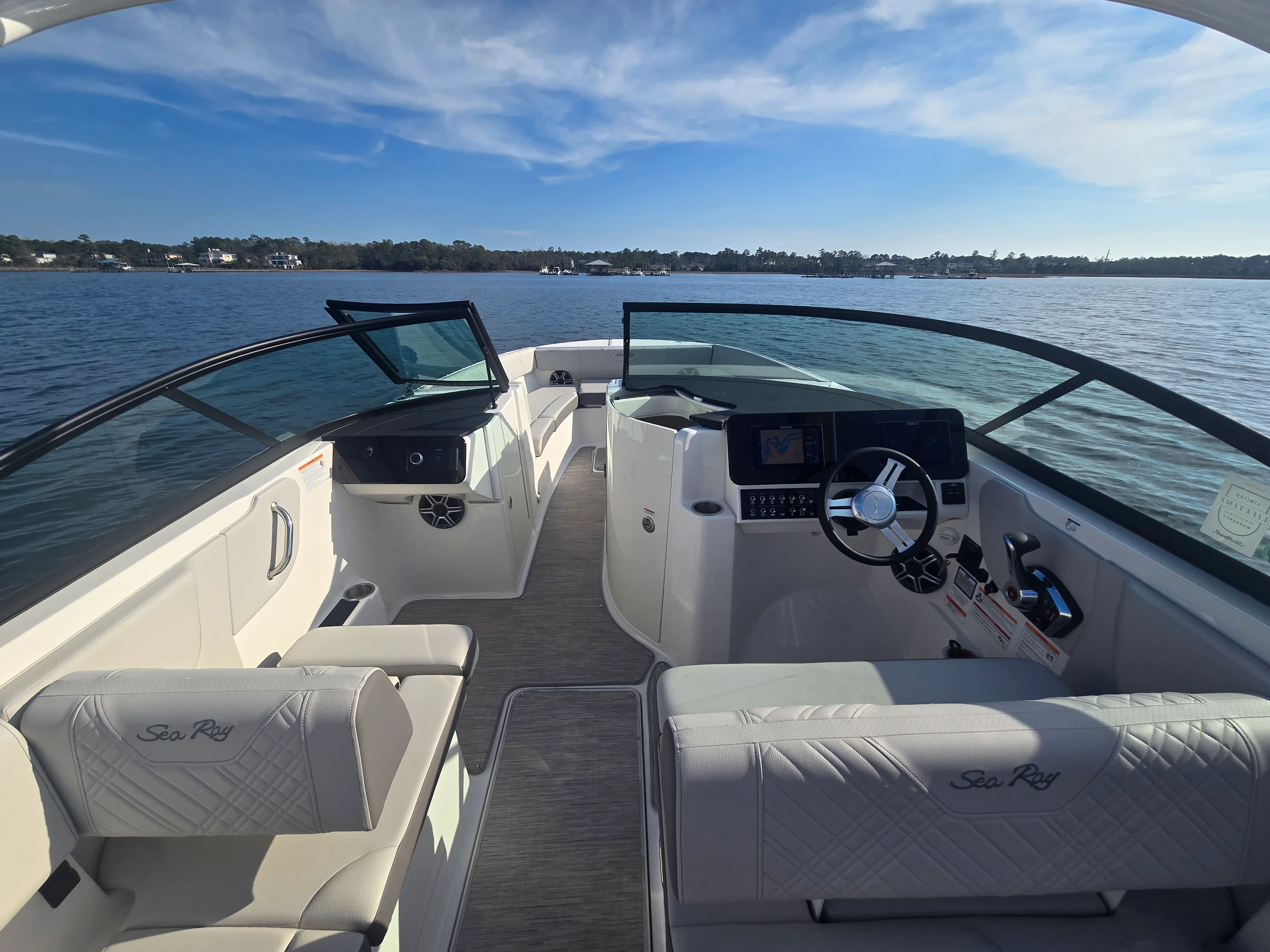 2026 Sea Ray SDX 270 Outboard Image Thumbnail #11