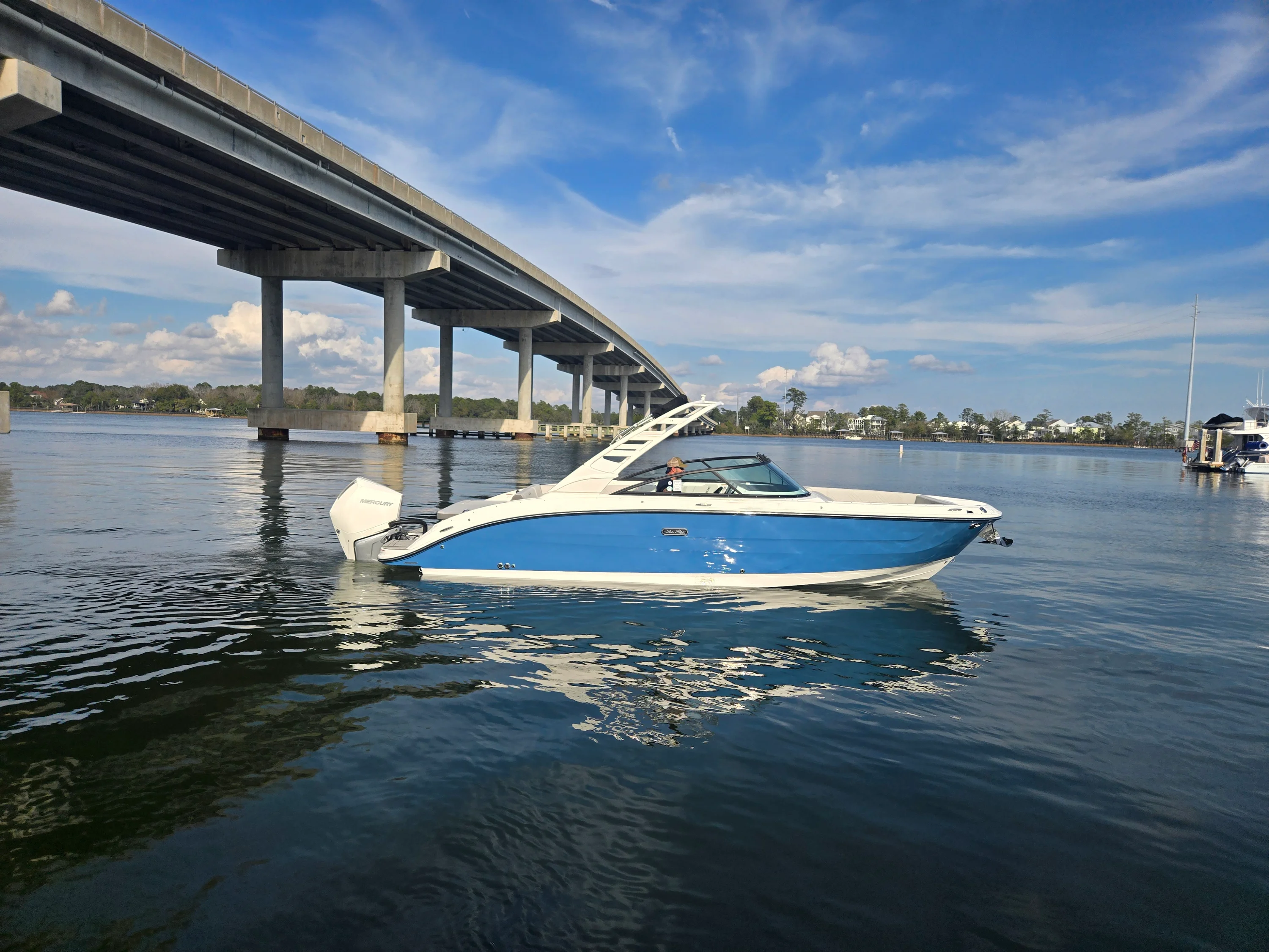 2026 Sea Ray SDX 270 Outboard Image Thumbnail #1