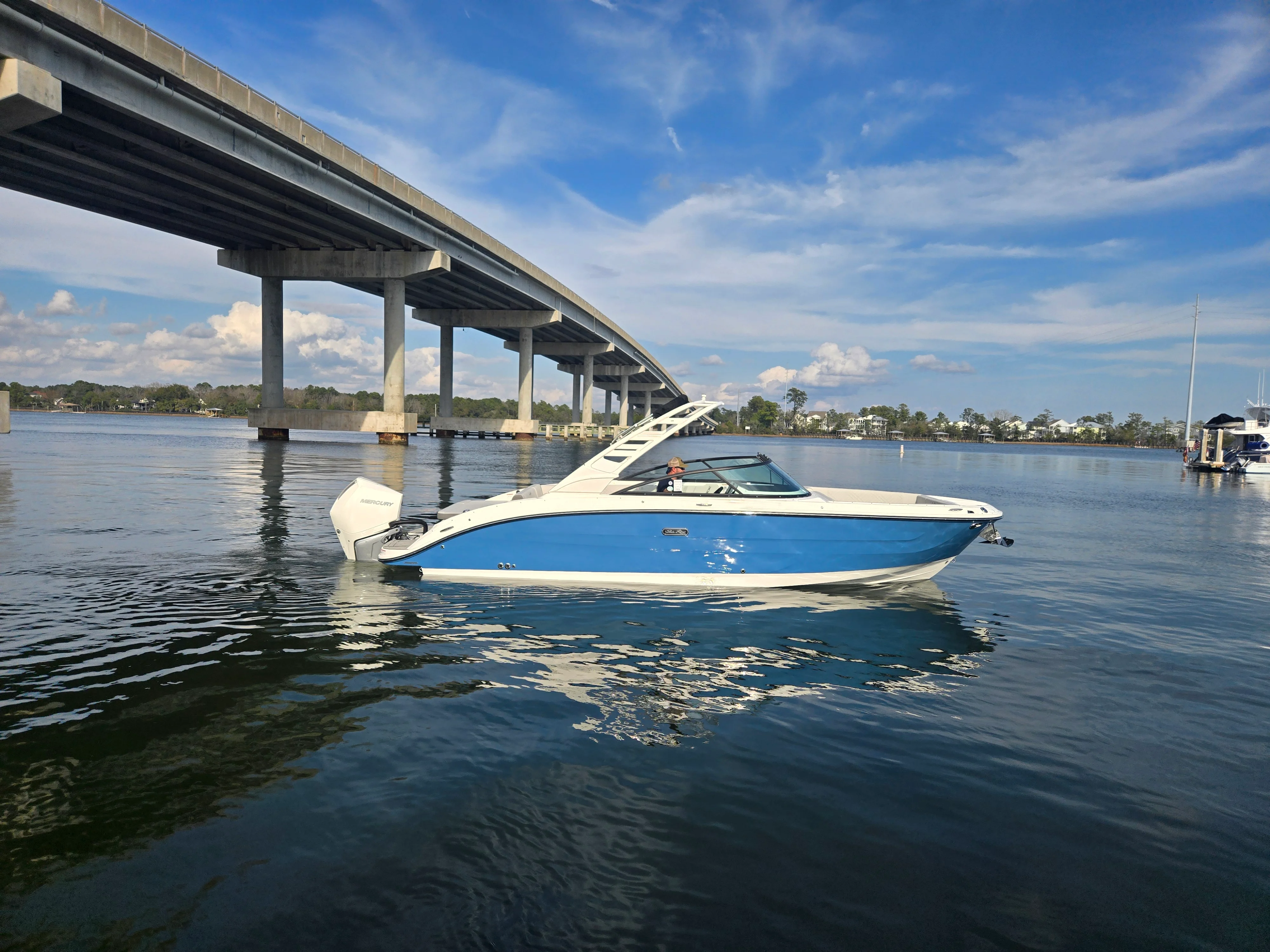 2026 Sea Ray SDX 270 Outboard Image Thumbnail #1