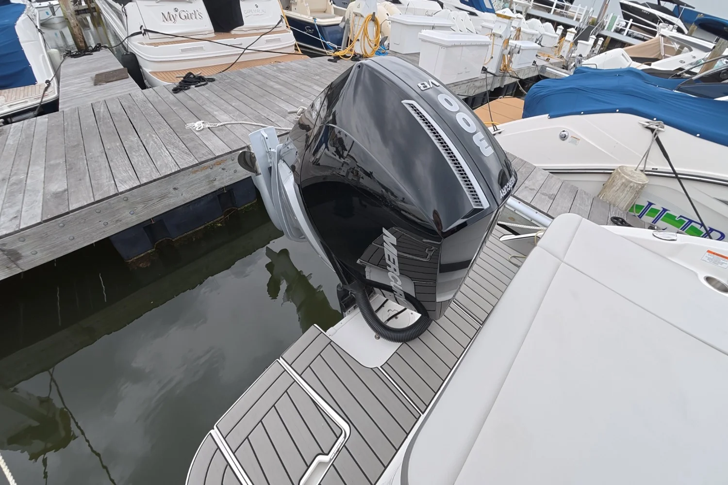 2026 Sea Ray SDX 270 Outboard Image Thumbnail #3