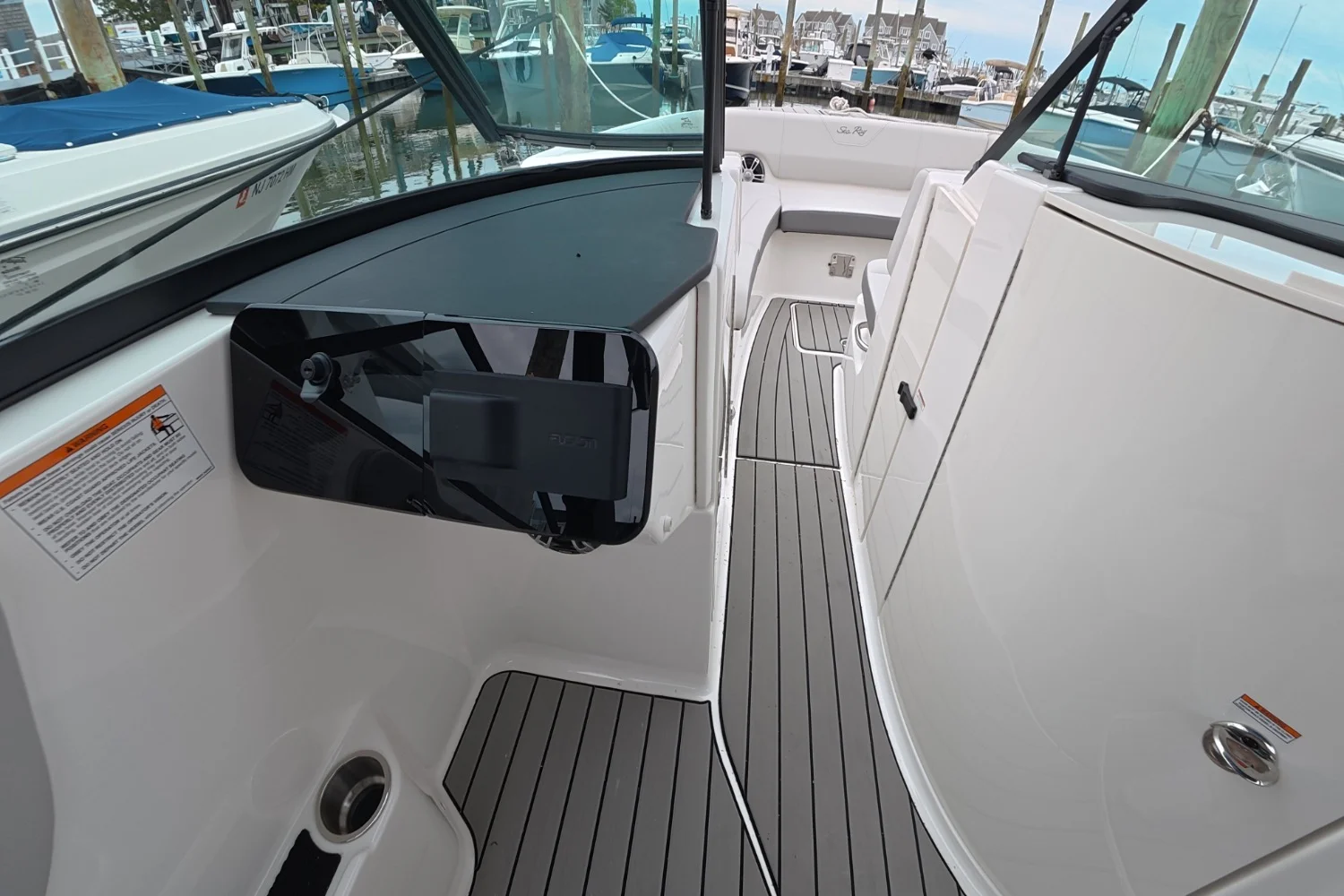 2026 Sea Ray SDX 270 Outboard Image Thumbnail #20
