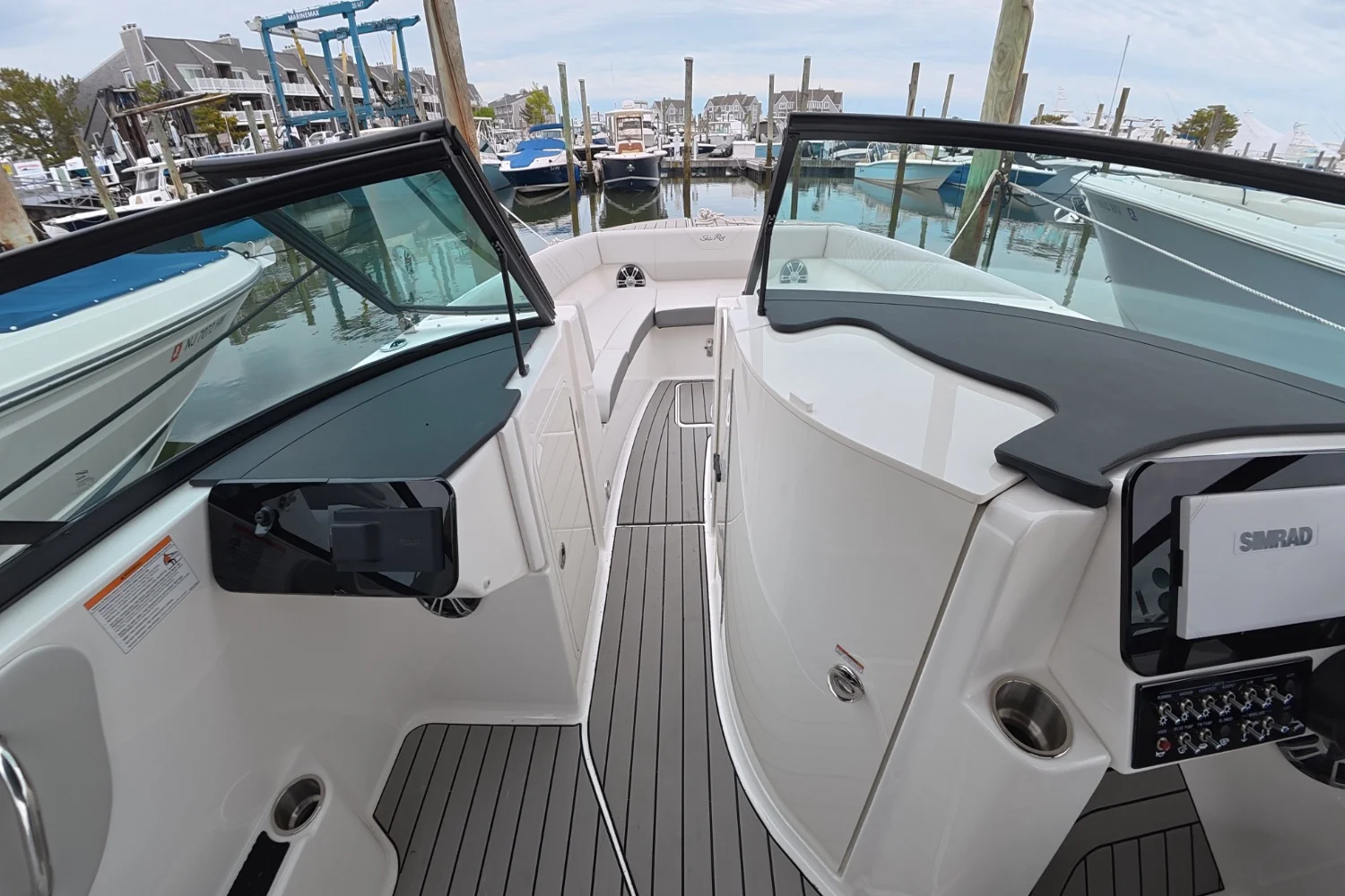2026 Sea Ray SDX 270 Outboard Image Thumbnail #24