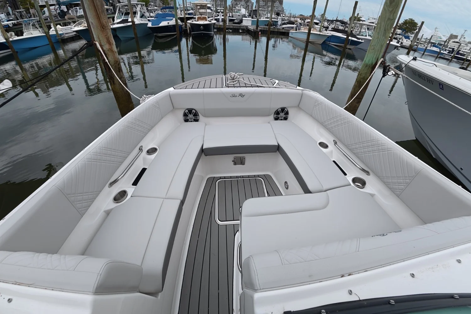 2026 Sea Ray SDX 270 Outboard Image Thumbnail #25