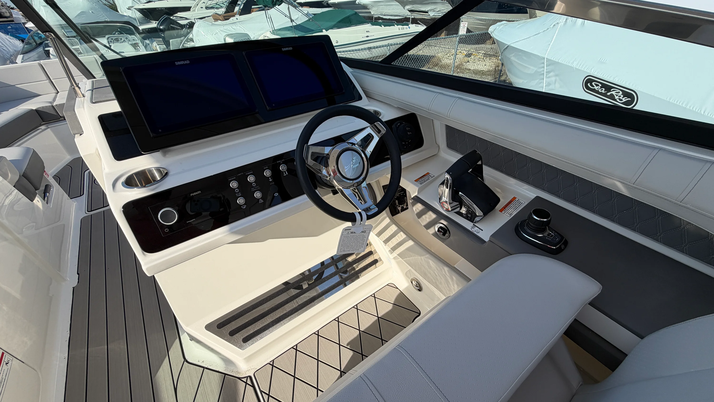 2026 Sea Ray SLX 310 Outboard Image Thumbnail #27