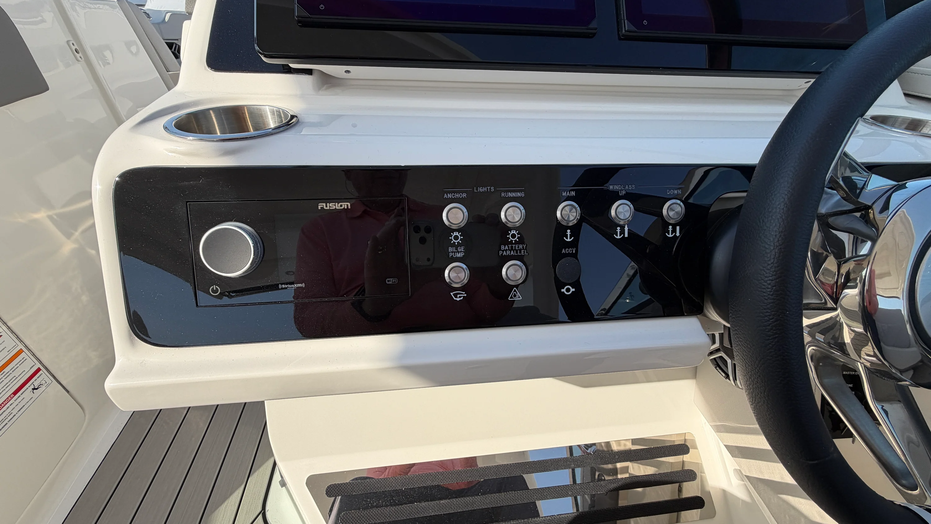 2026 Sea Ray SLX 310 Outboard Image Thumbnail #31