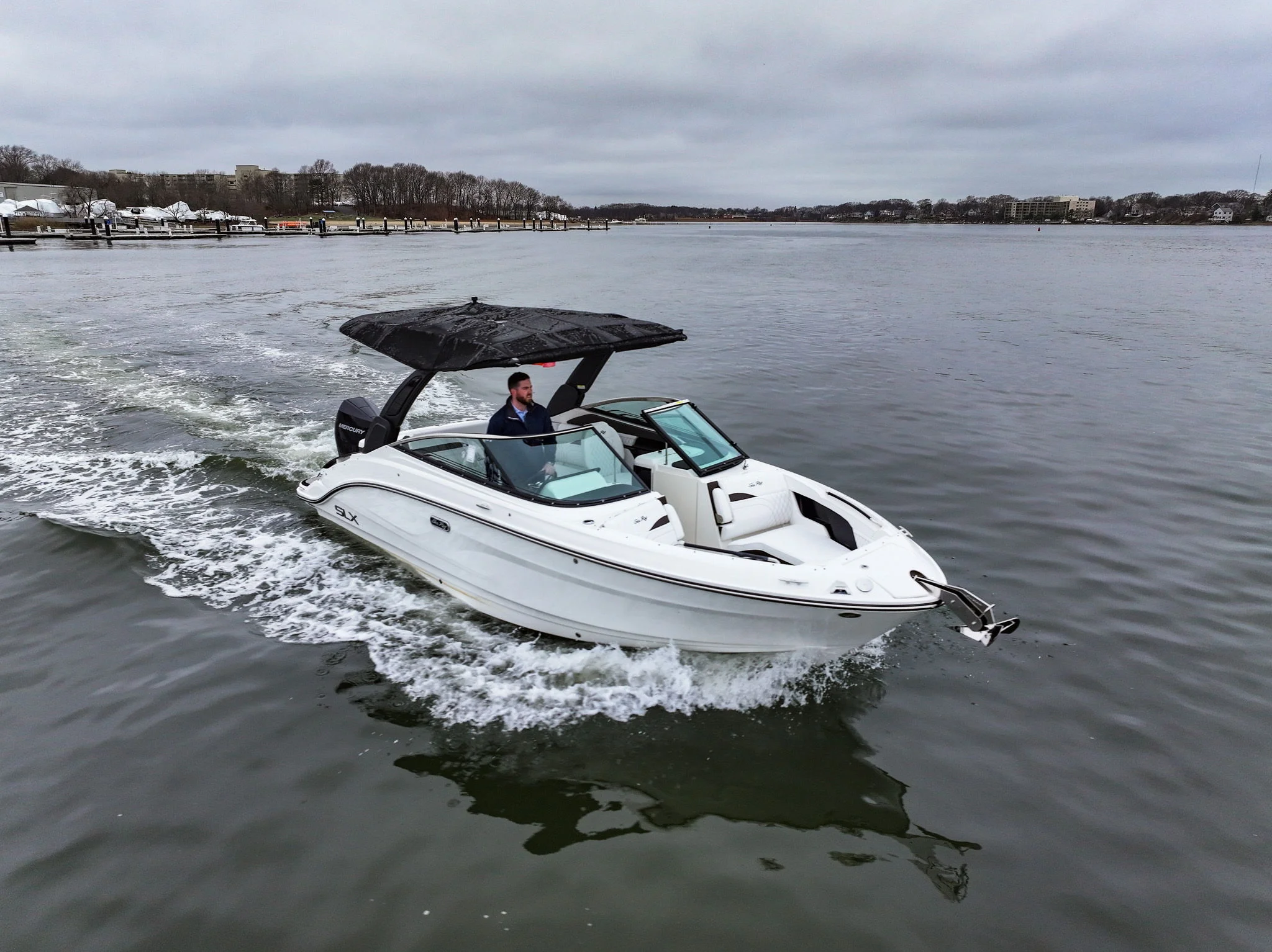 2026 Sea Ray SLX 260 Outboard Image Thumbnail #28
