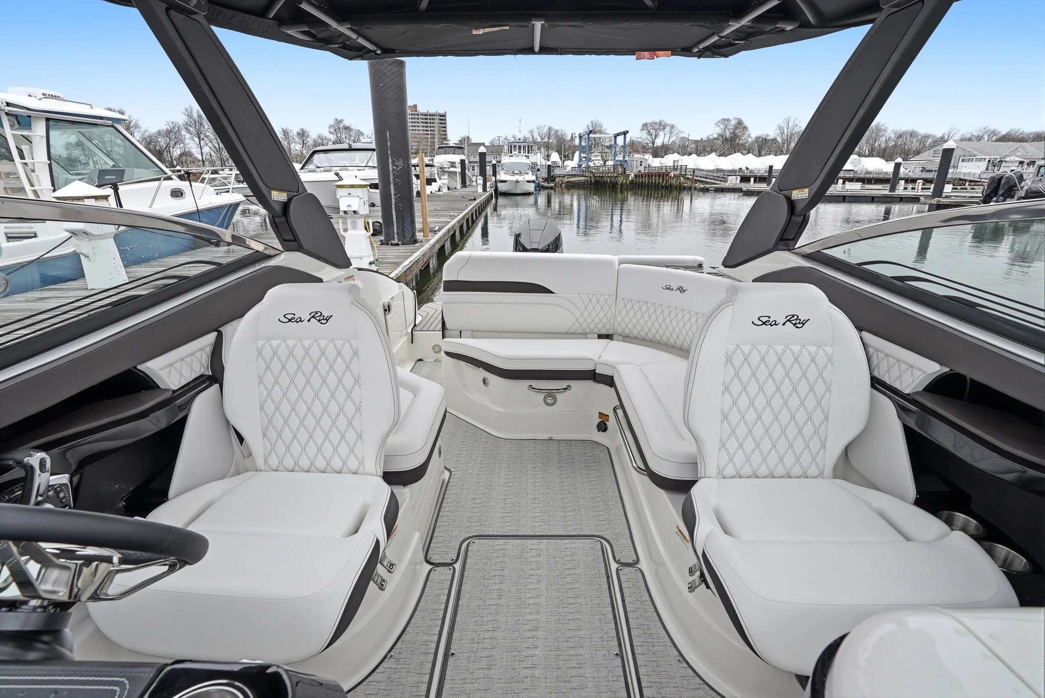 2026 Sea Ray SLX 260 Outboard Image Thumbnail #21