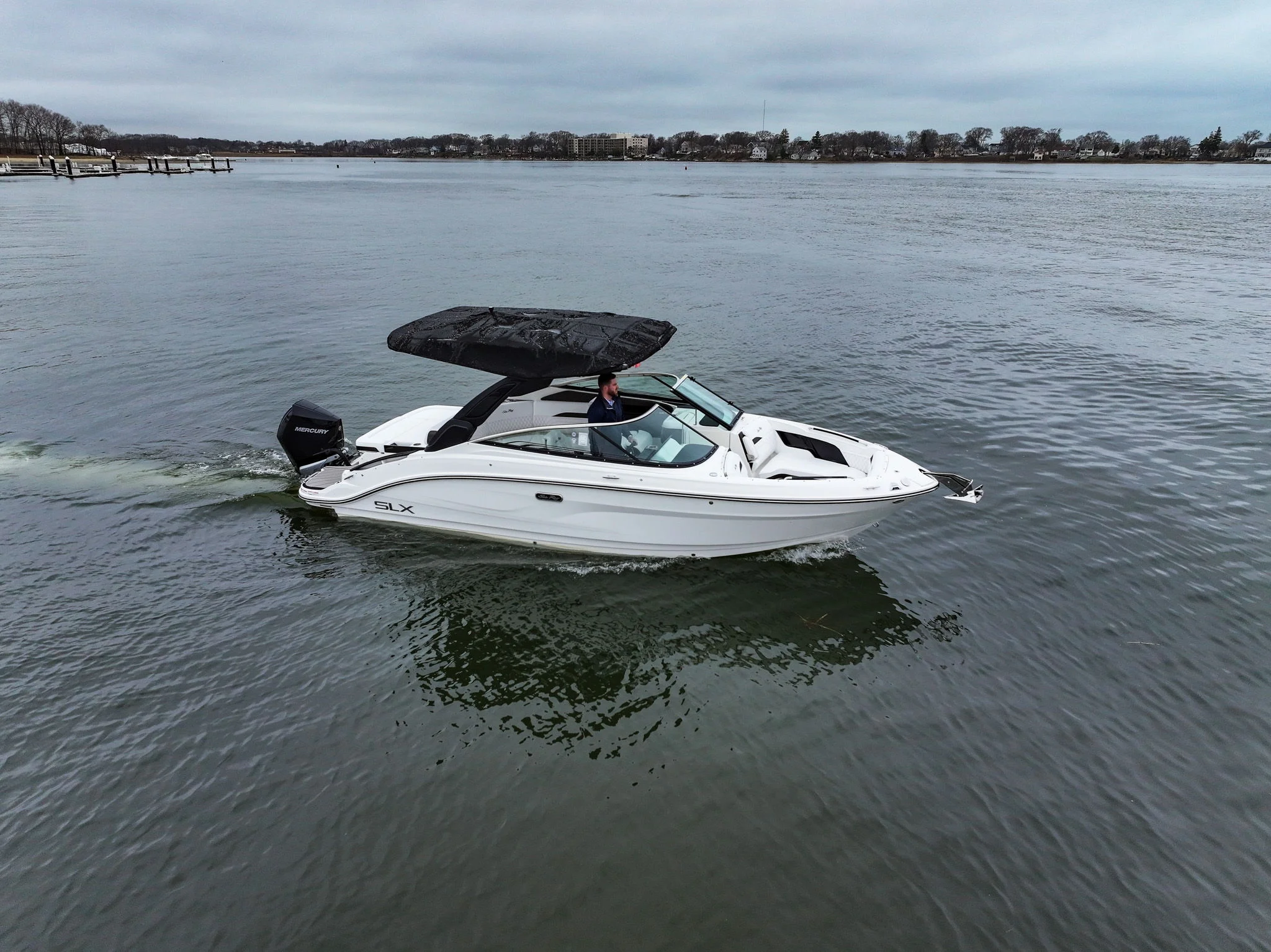 2026 Sea Ray SLX 260 Outboard Image Thumbnail #27