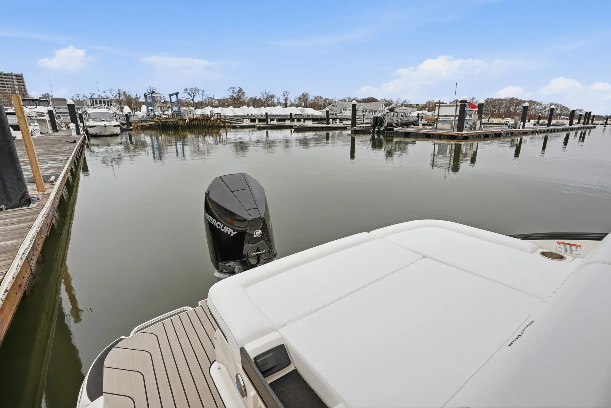 2026 Sea Ray SLX 260 Outboard Image Thumbnail #6