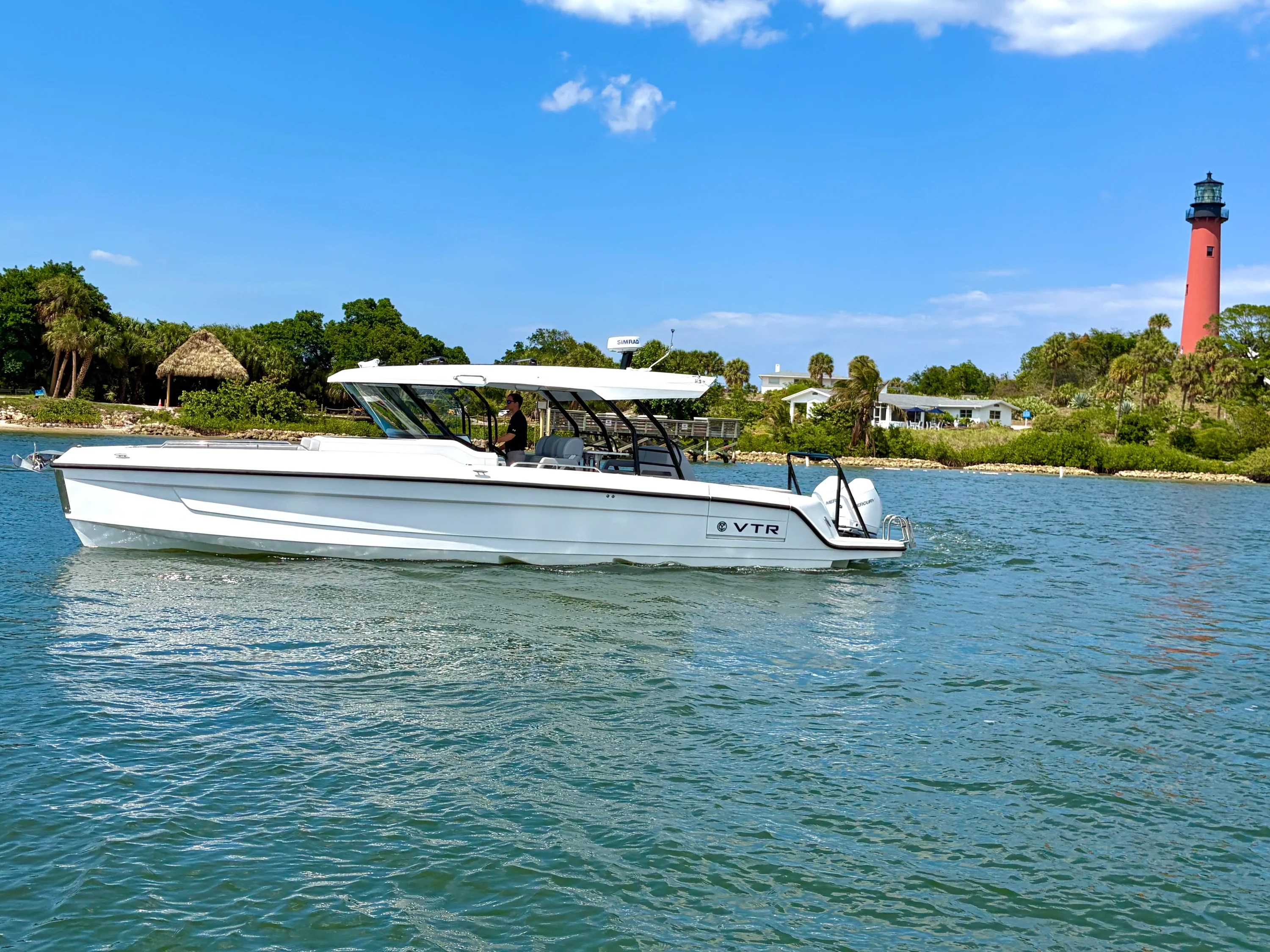 2026 Cruisers Yachts 38 VTR Image Thumbnail #0