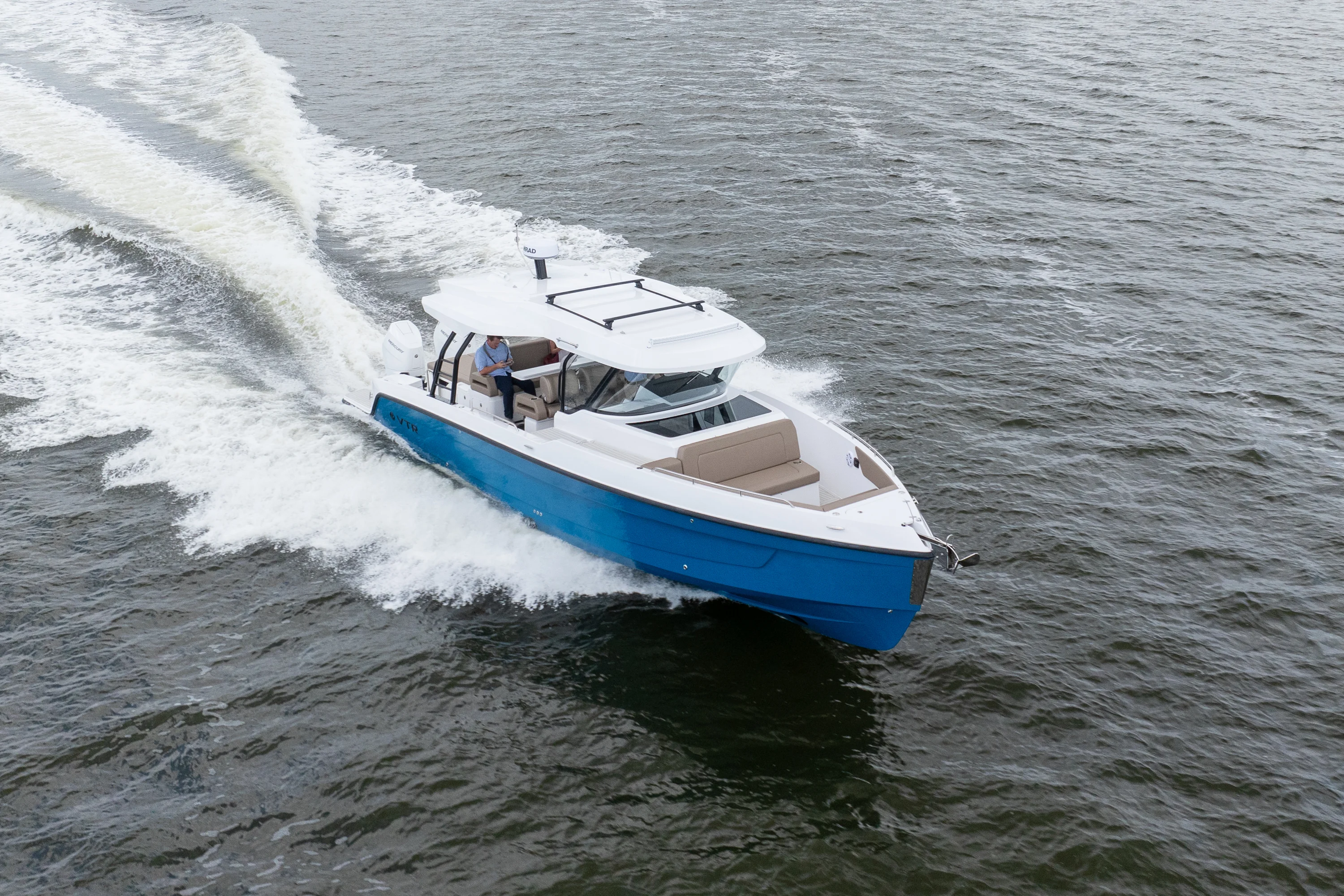 2026 Cruisers Yachts 38 VTR Image Thumbnail #2
