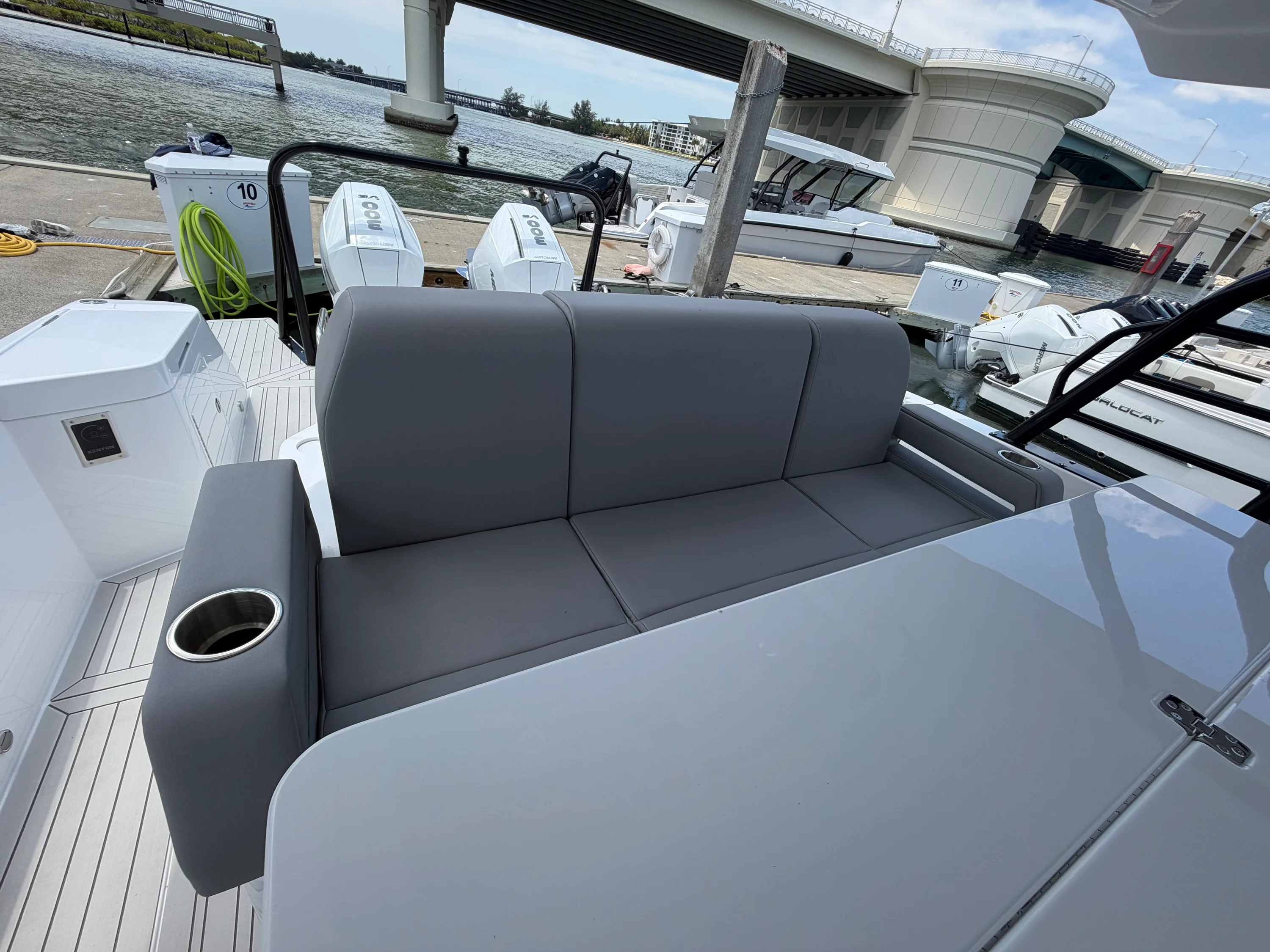 2026 Cruisers Yachts 38 VTR Image Thumbnail #20