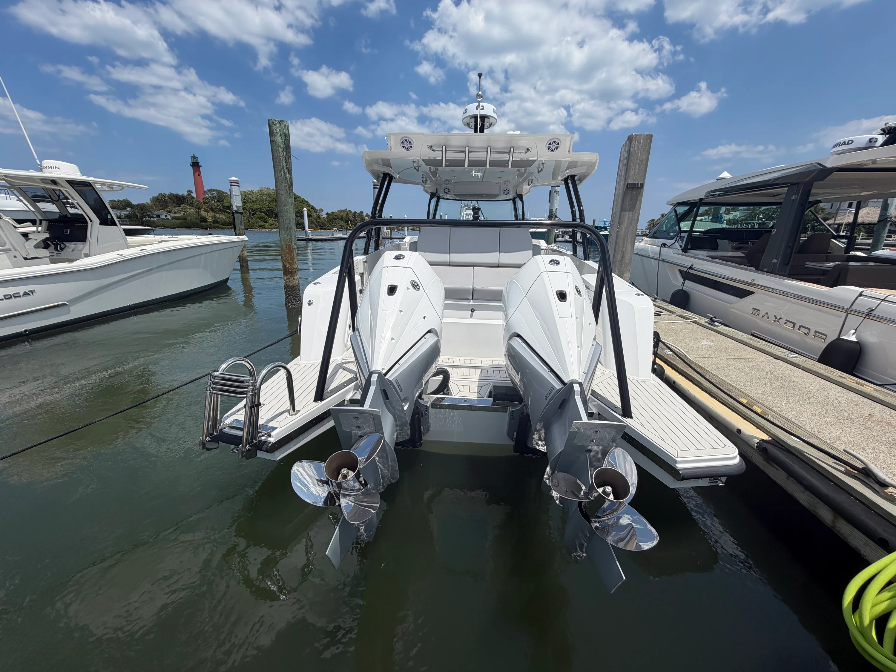 2026 Cruisers Yachts 38 VTR Image Thumbnail #54