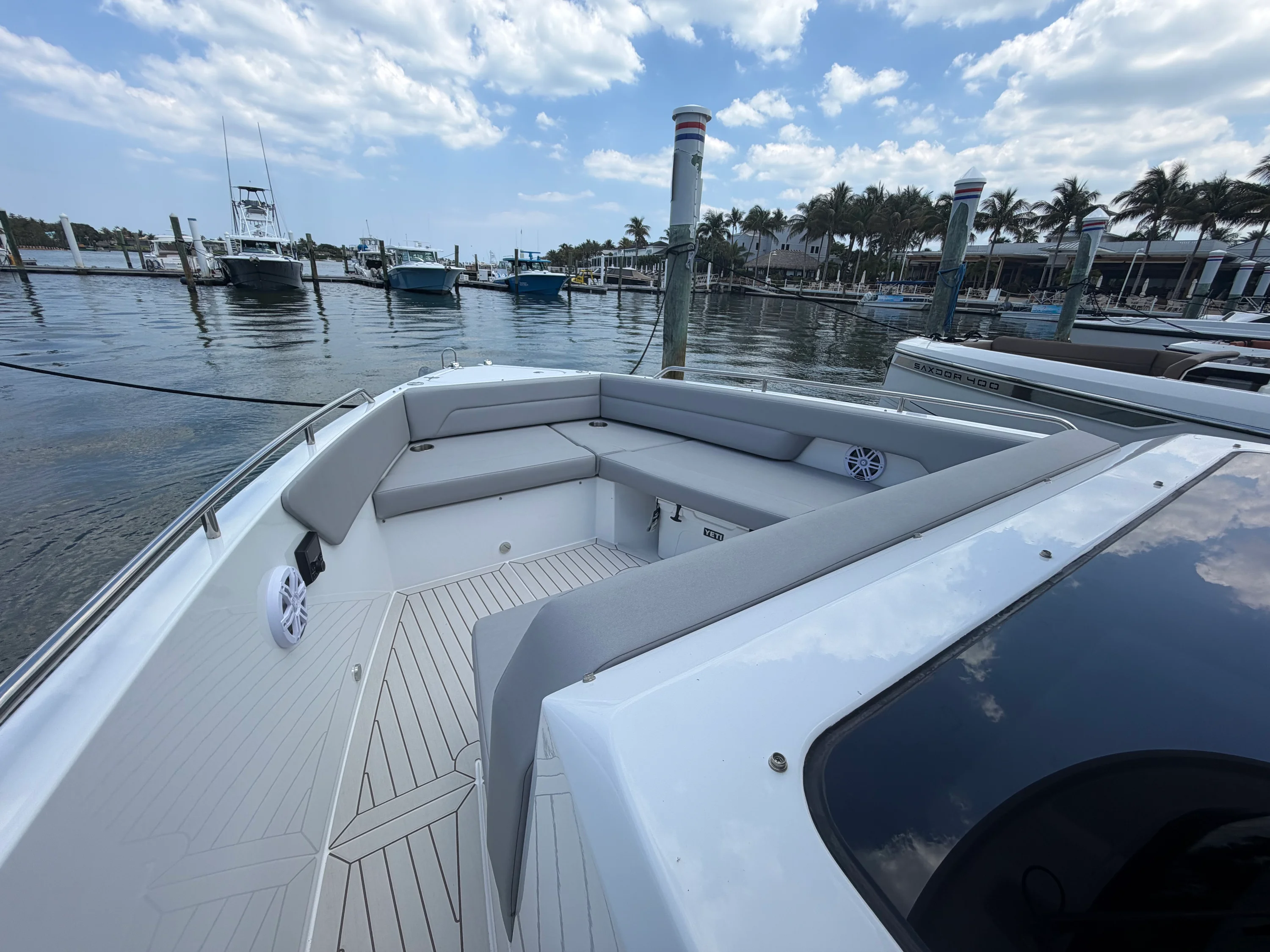 2026 Cruisers Yachts 38 VTR Image Thumbnail #43