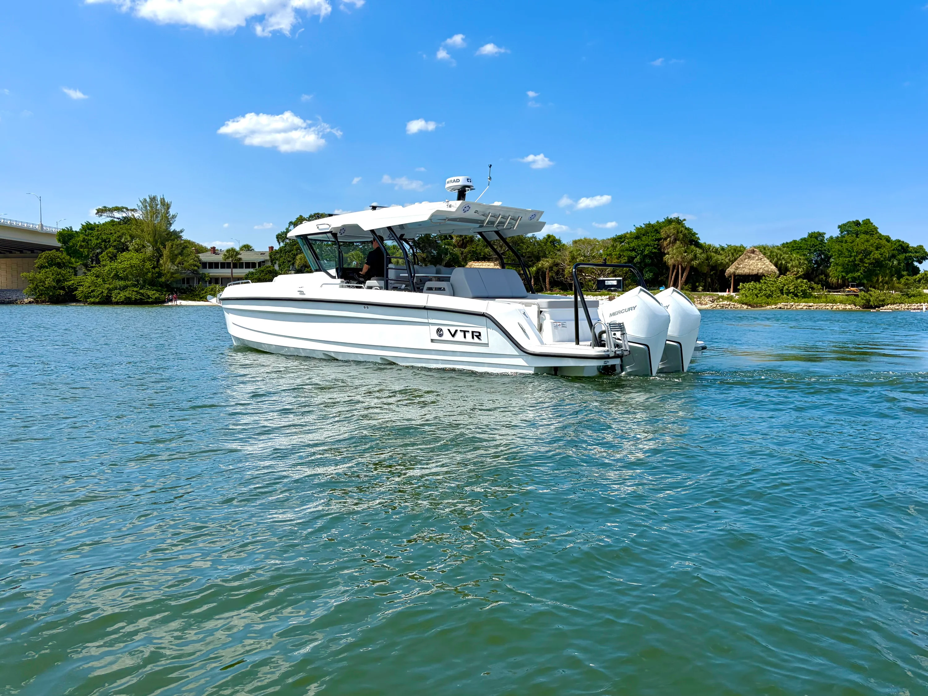 2026 Cruisers Yachts 38 VTR Image Thumbnail #15