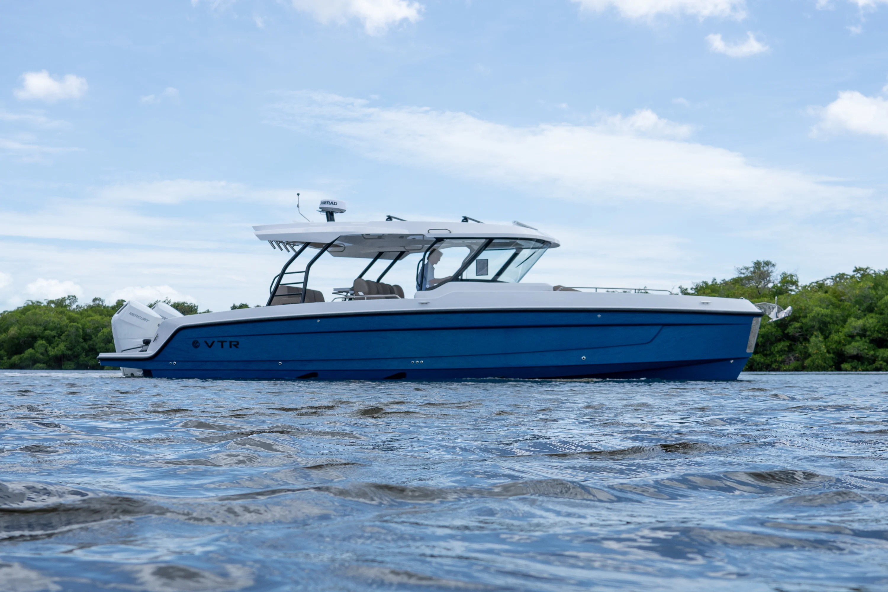 2026 Cruisers Yachts 38 VTR Image Thumbnail #37