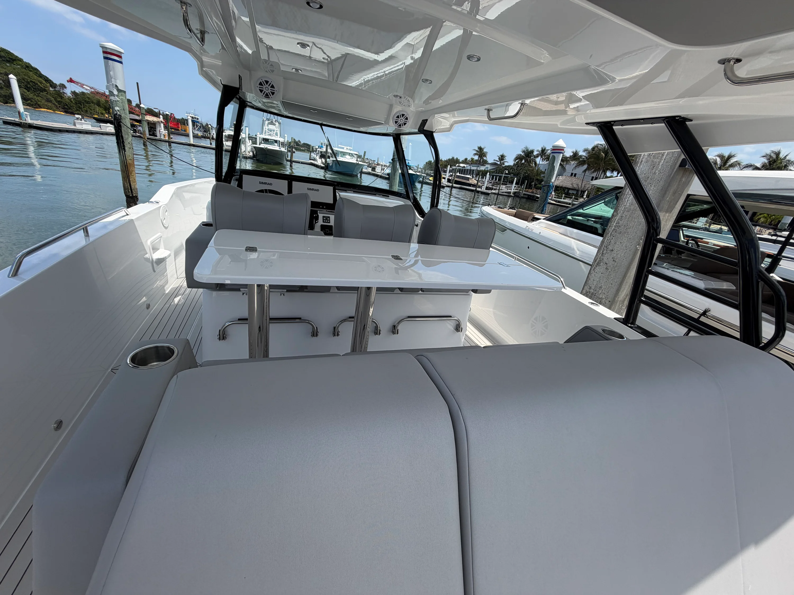 2026 Cruisers Yachts 38 VTR Image Thumbnail #29