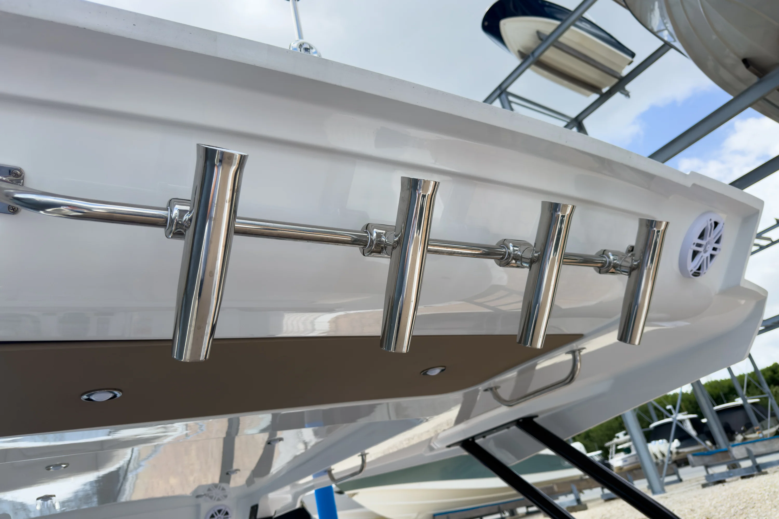 2026 Cruisers Yachts 38 VTR Image Thumbnail #10
