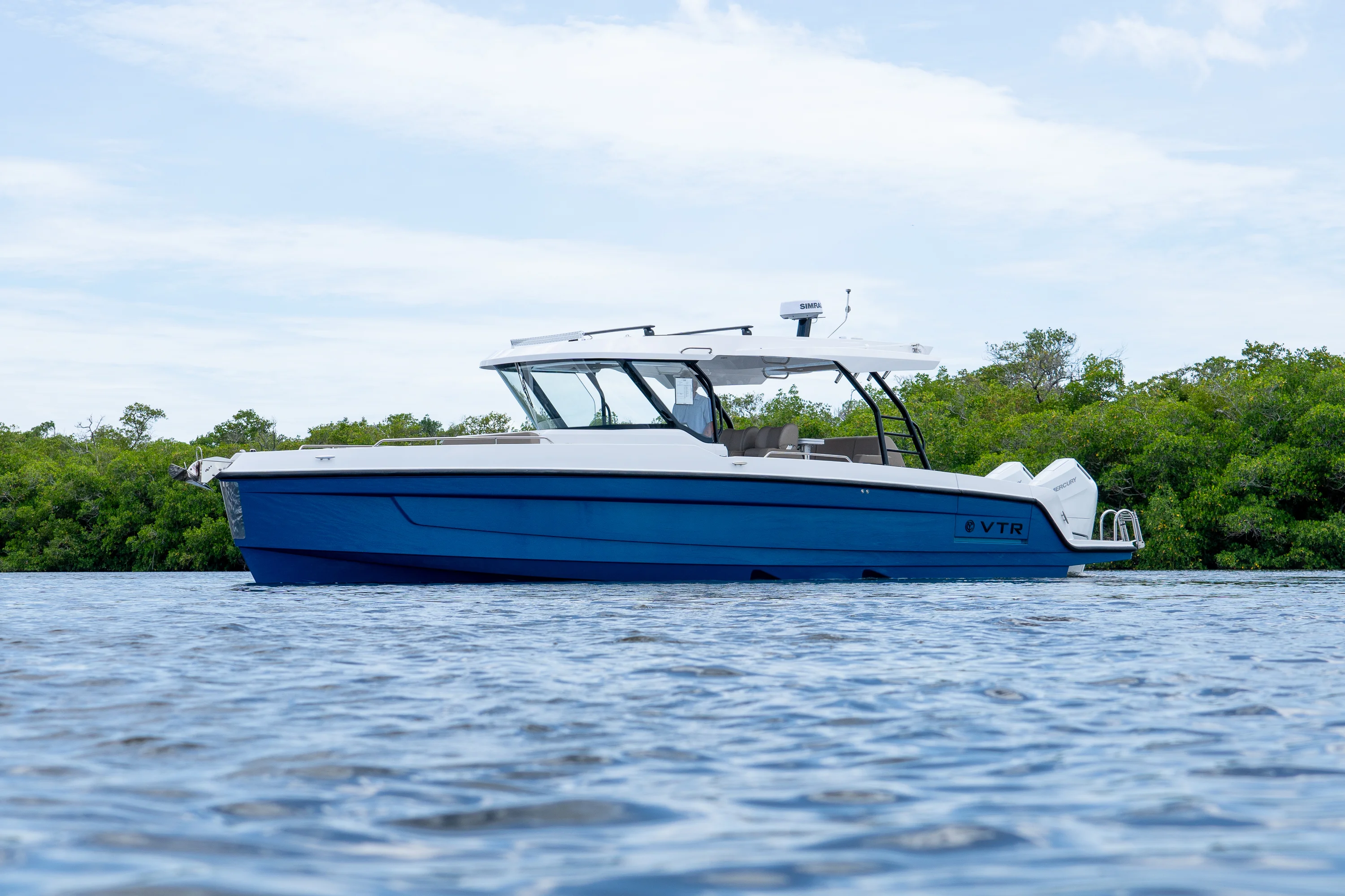 2026 Cruisers Yachts 38 VTR Image Thumbnail #42