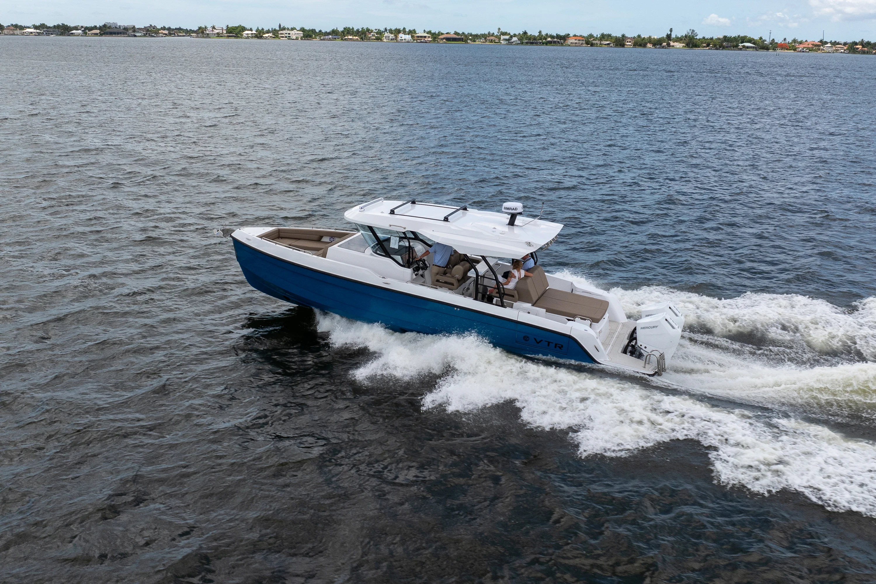 2026 Cruisers Yachts 38 VTR Image Thumbnail #1