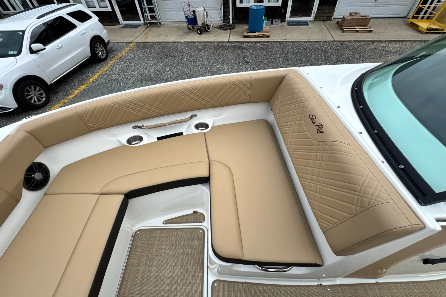 2026 Sea Ray SDX 250 Outboard Image Thumbnail #42