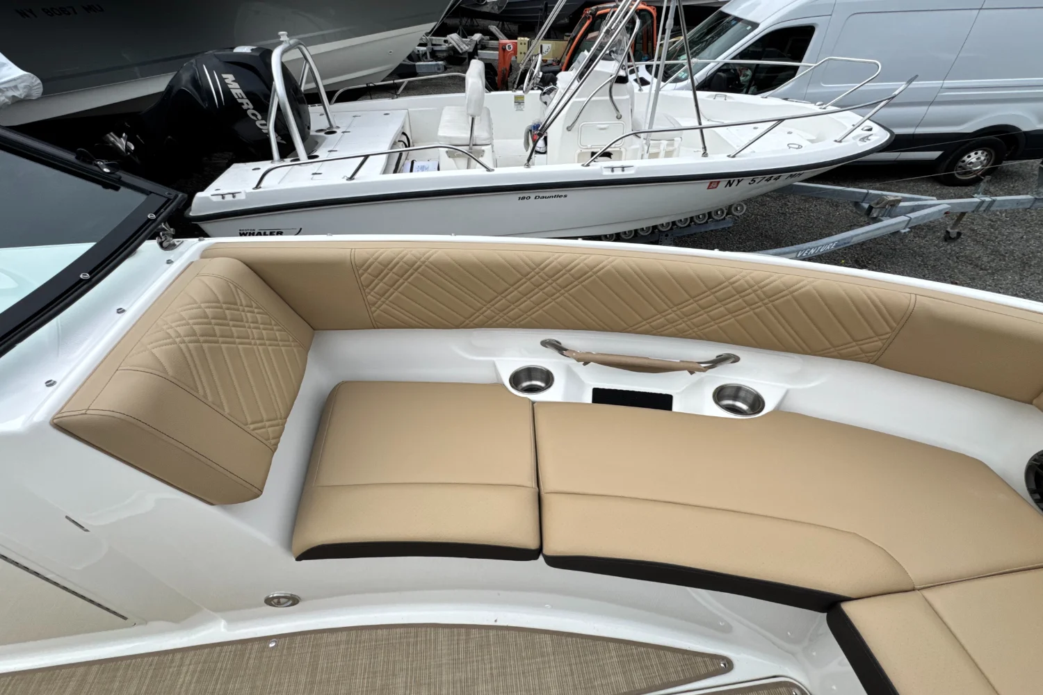 2026 Sea Ray SDX 250 Outboard Image Thumbnail #43