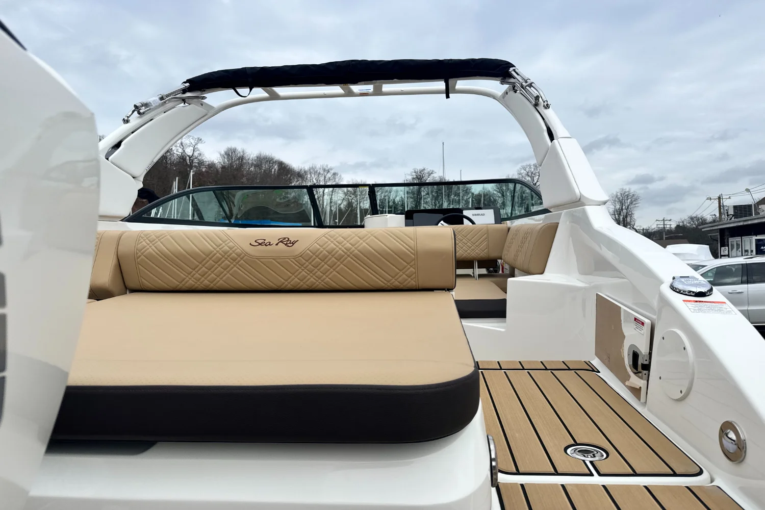 2026 Sea Ray SDX 250 Outboard Image Thumbnail #6