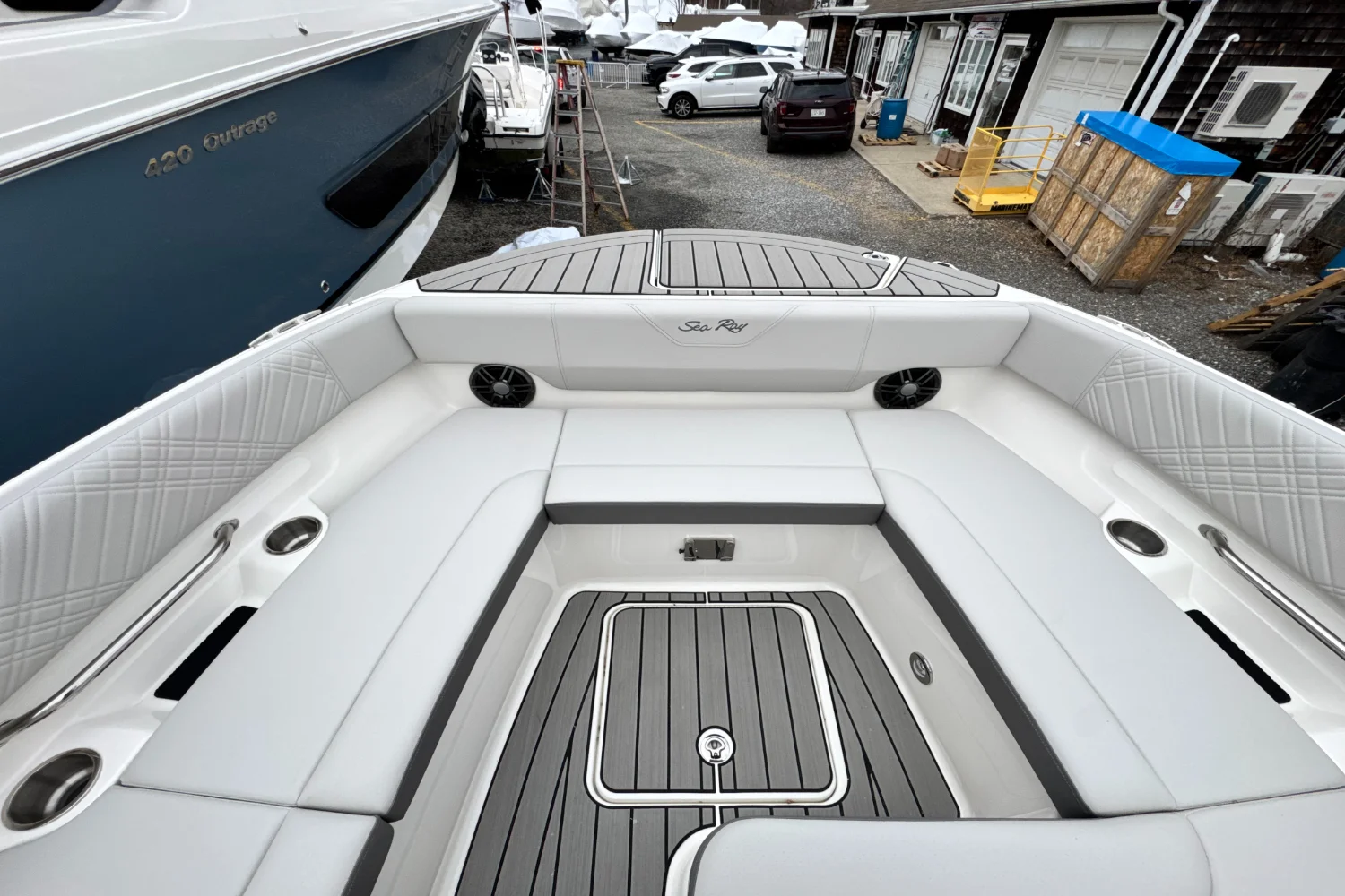 2026 Sea Ray SDX 270 Outboard Image Thumbnail #49