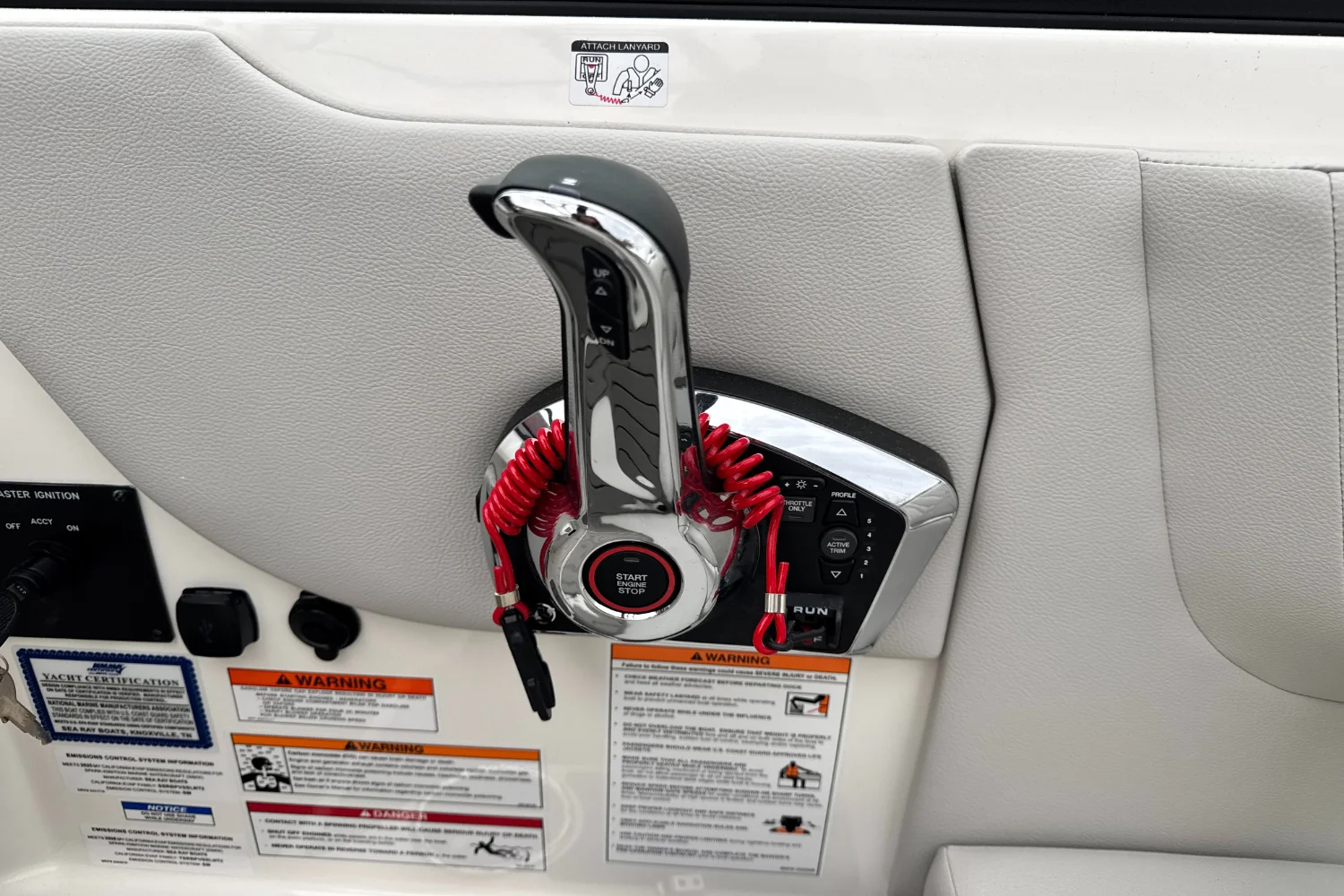 2026 Sea Ray SDX 270 Outboard Image Thumbnail #28