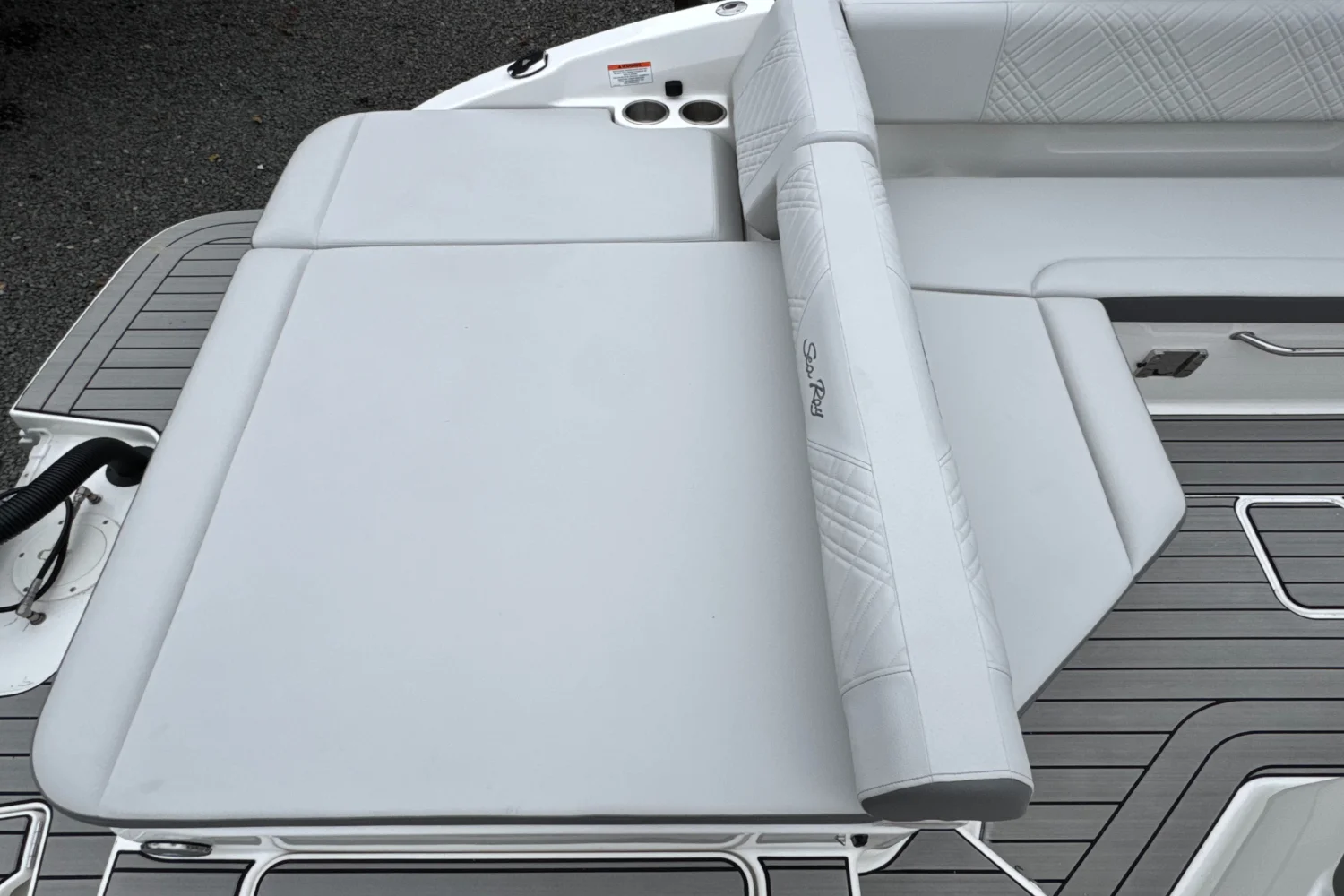 2026 Sea Ray SDX 270 Outboard Image Thumbnail #11