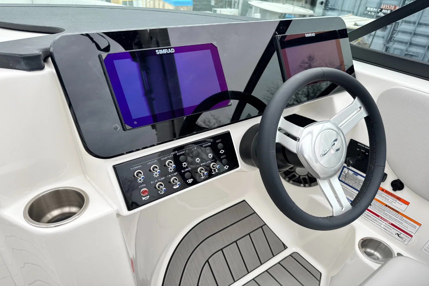 2026 Sea Ray SDX 270 Outboard Image Thumbnail #26