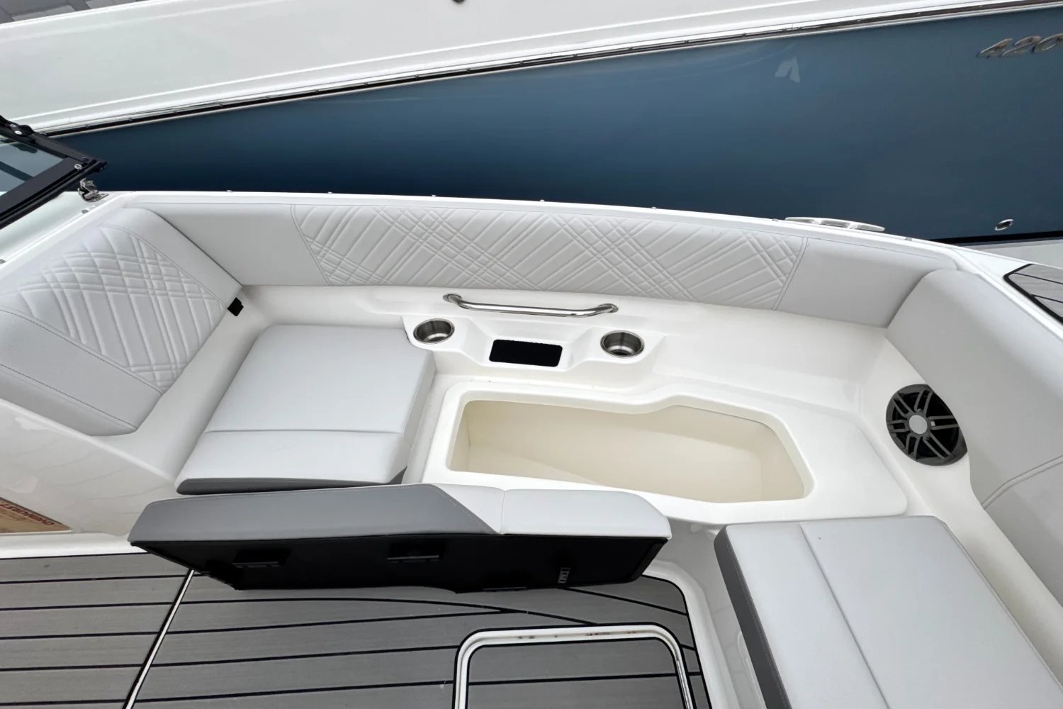 2026 Sea Ray SDX 270 Outboard Image Thumbnail #46