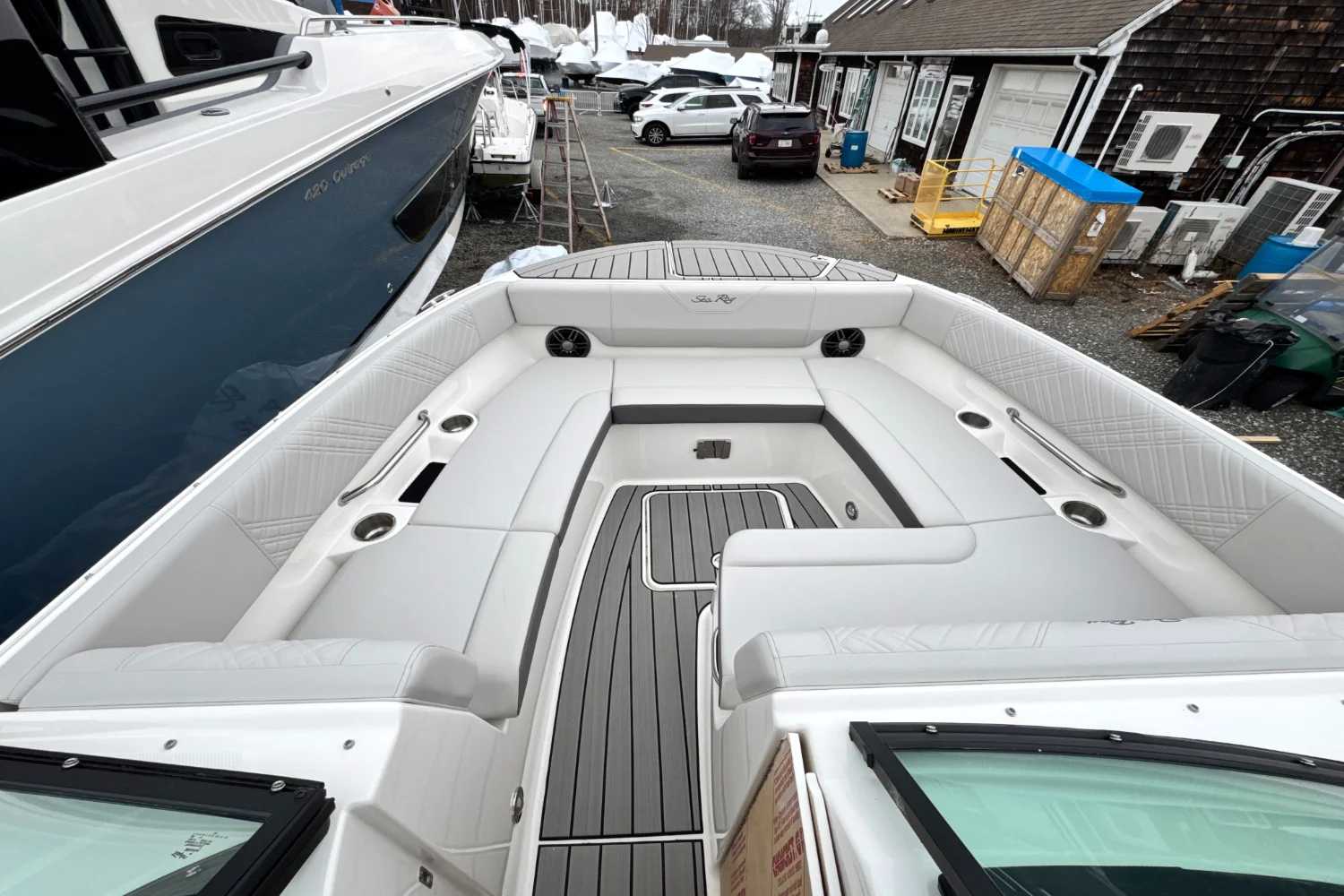 2026 Sea Ray SDX 270 Outboard Image Thumbnail #43