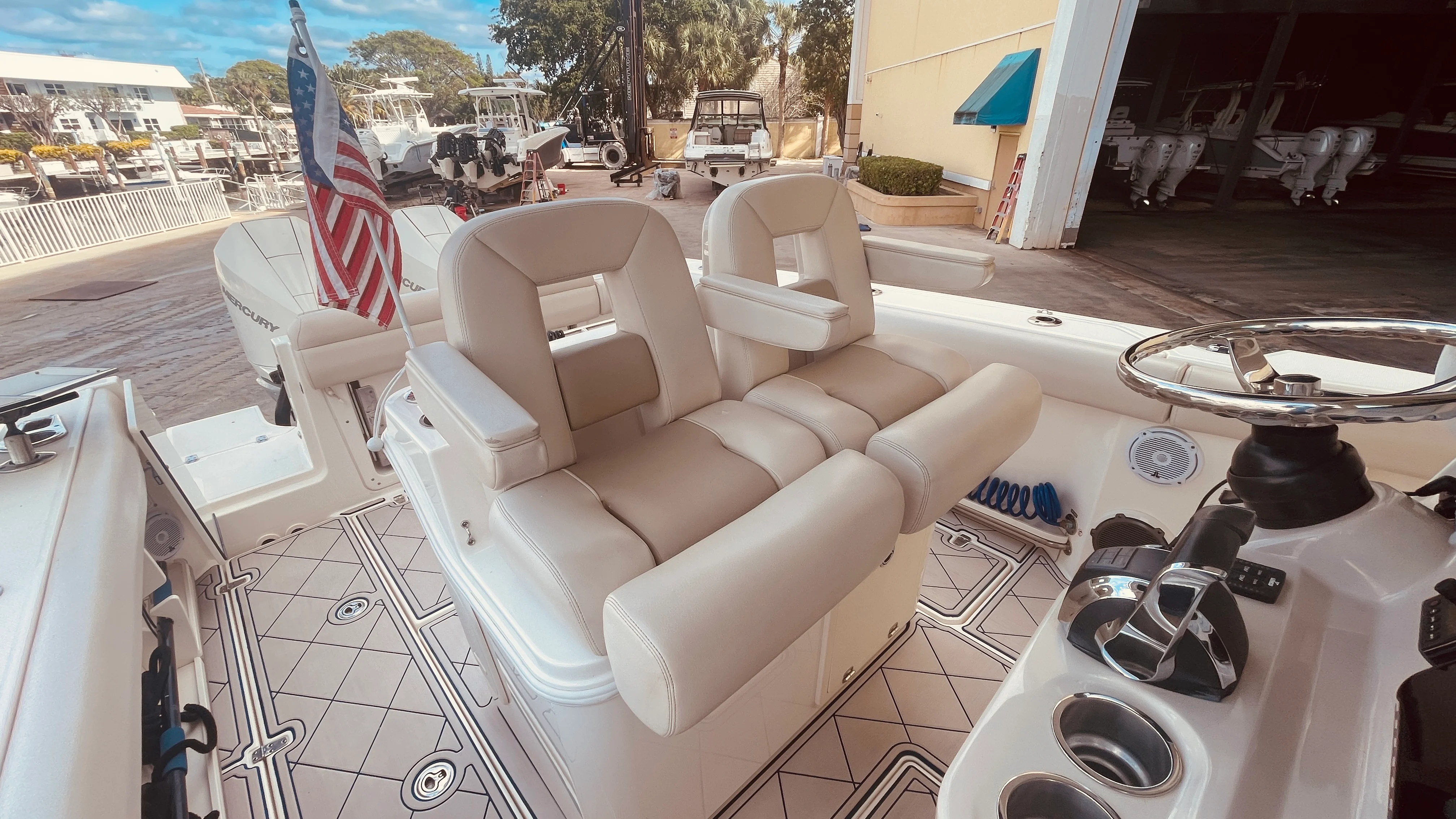 2019 Boston Whaler 280 OUTRAGE Image Thumbnail #23
