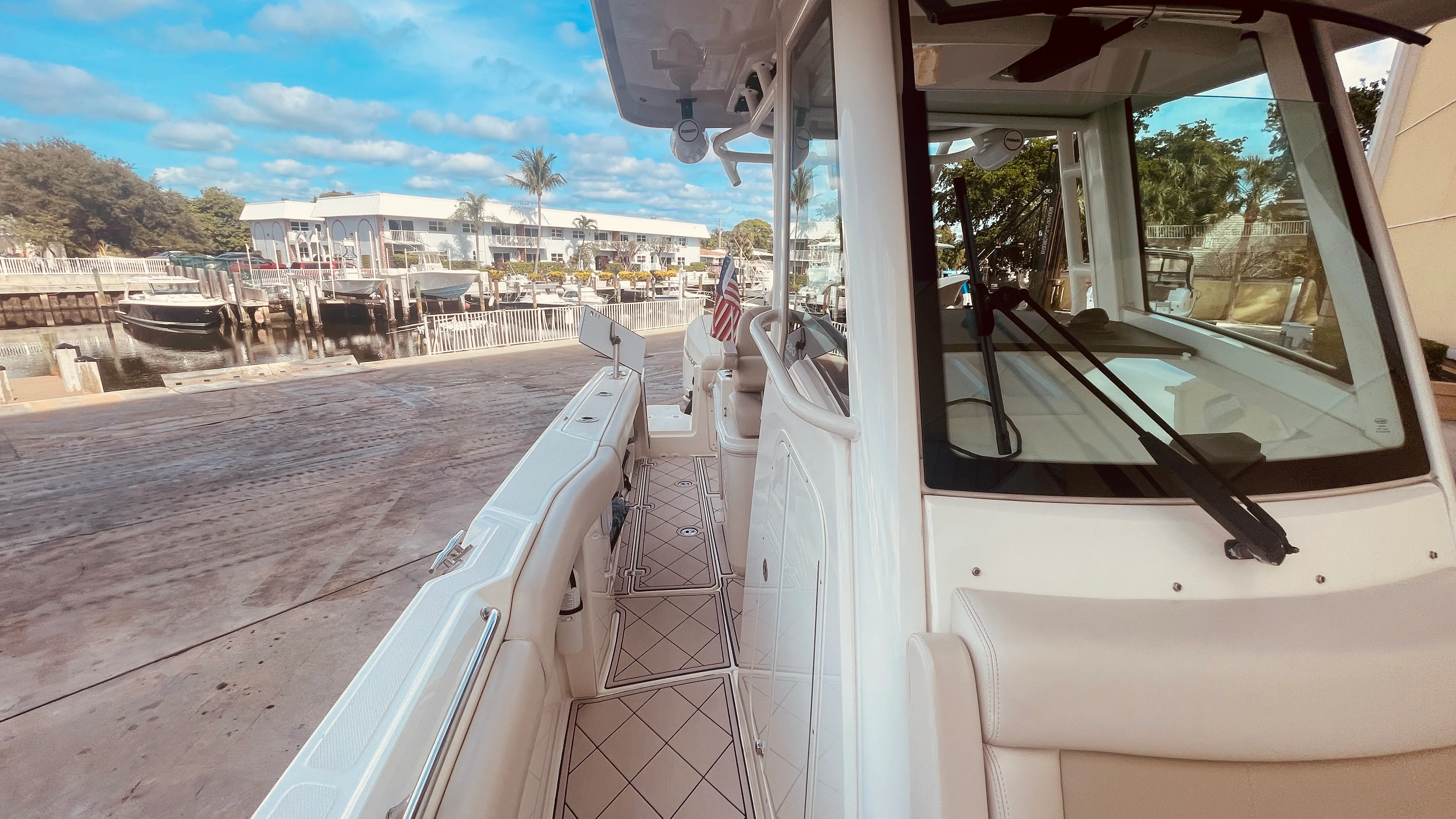 2019 Boston Whaler 280 OUTRAGE Image Thumbnail #24